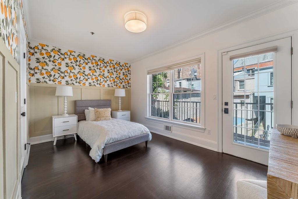 314 GRAND ST Unit: 1