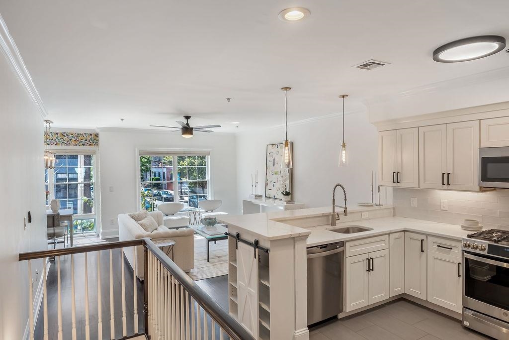 314 GRAND ST Unit: 1