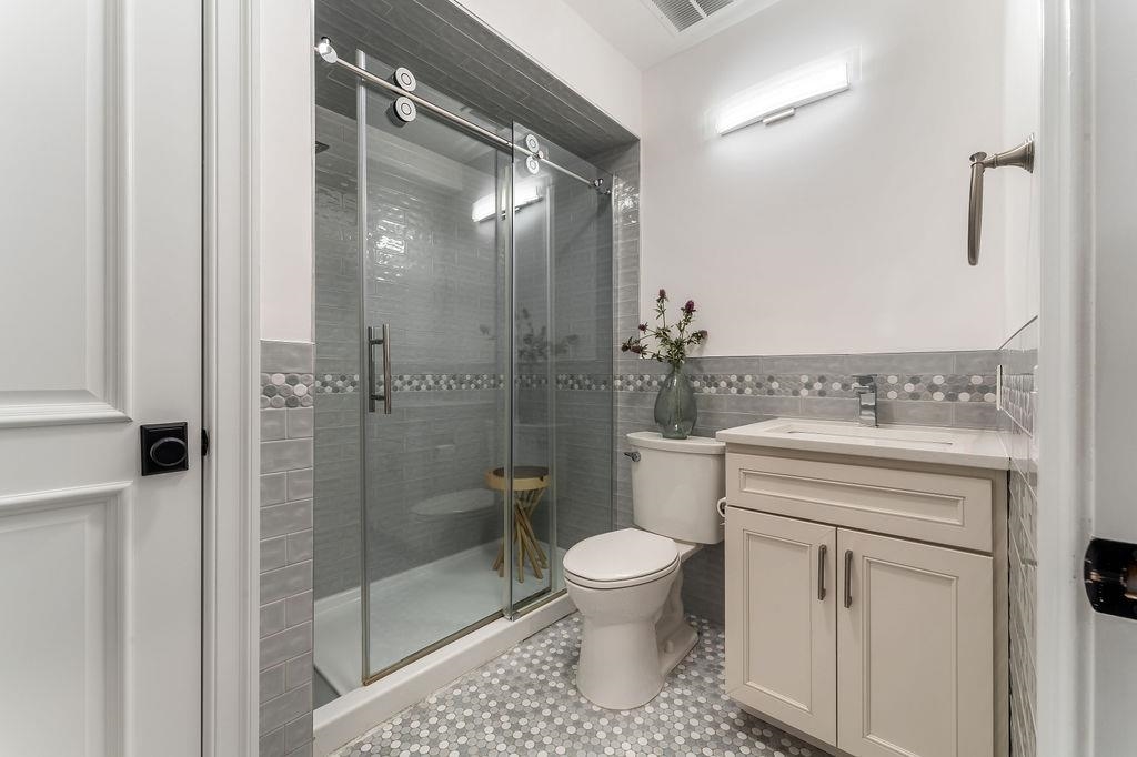 314 GRAND ST Unit: 1