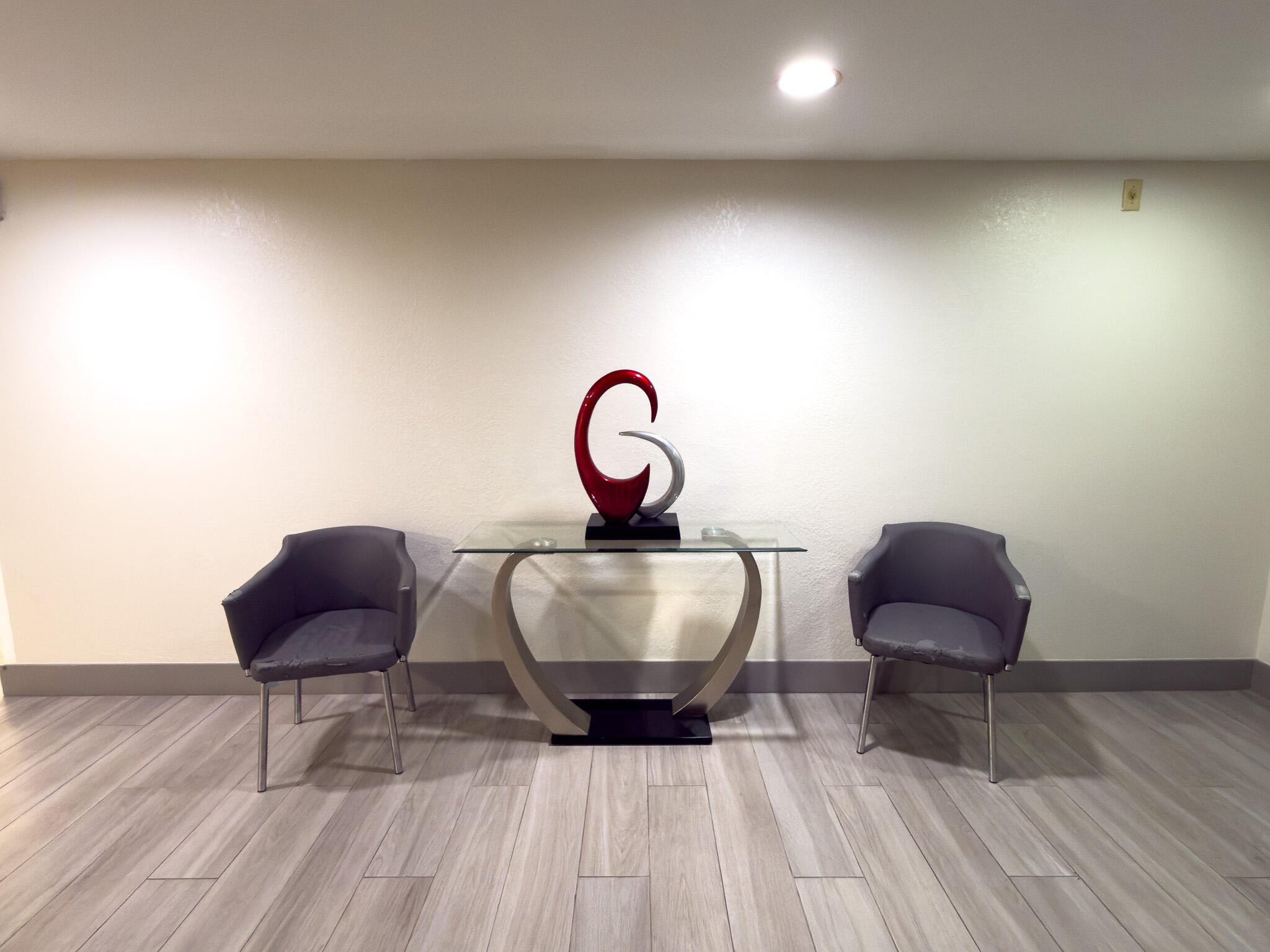 919 Hillcrest Drive 511