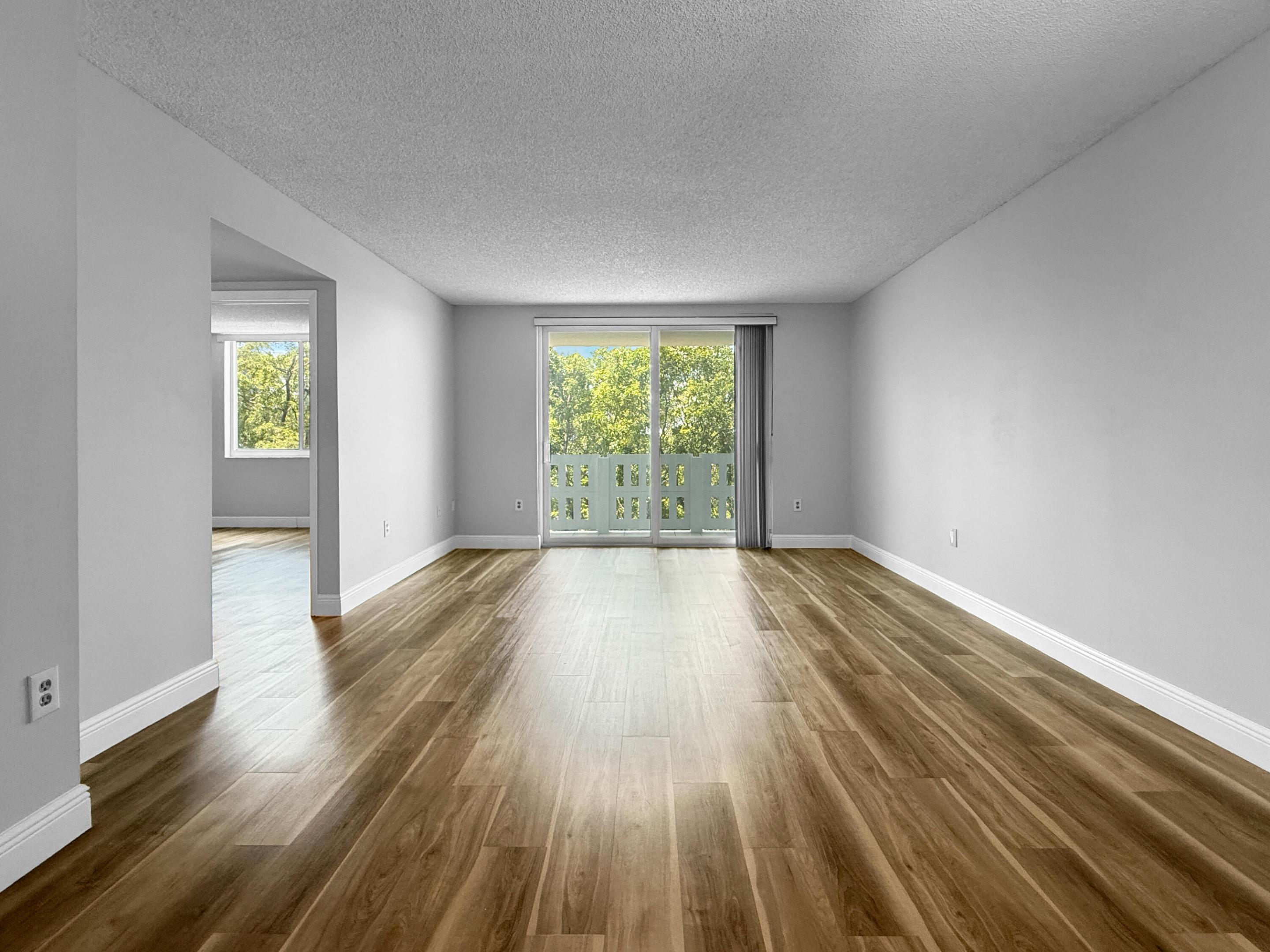 919 Hillcrest Drive 511