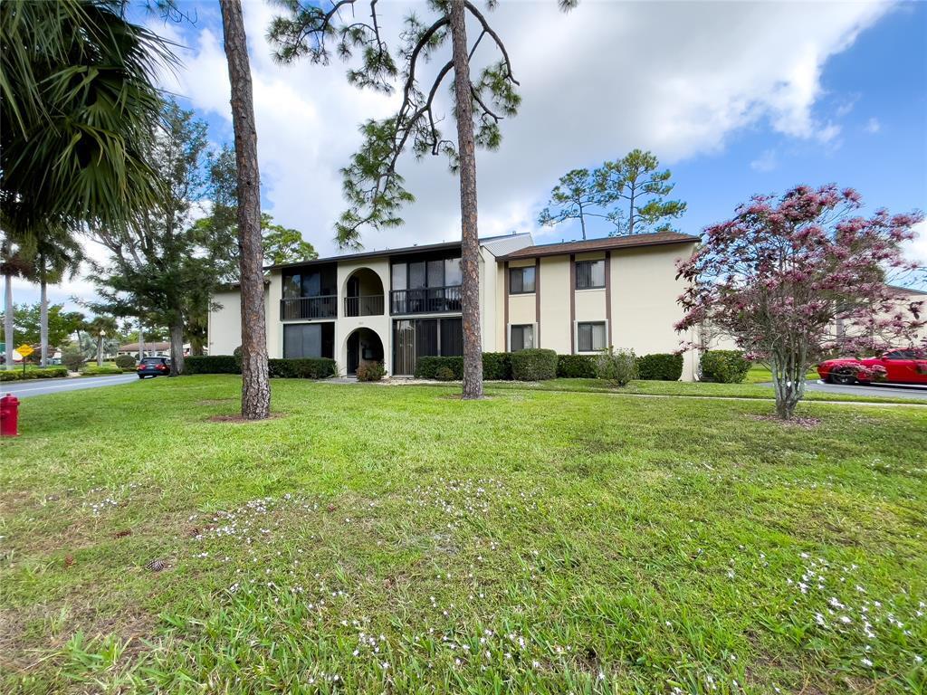 301 Knotty Pine Circle D2