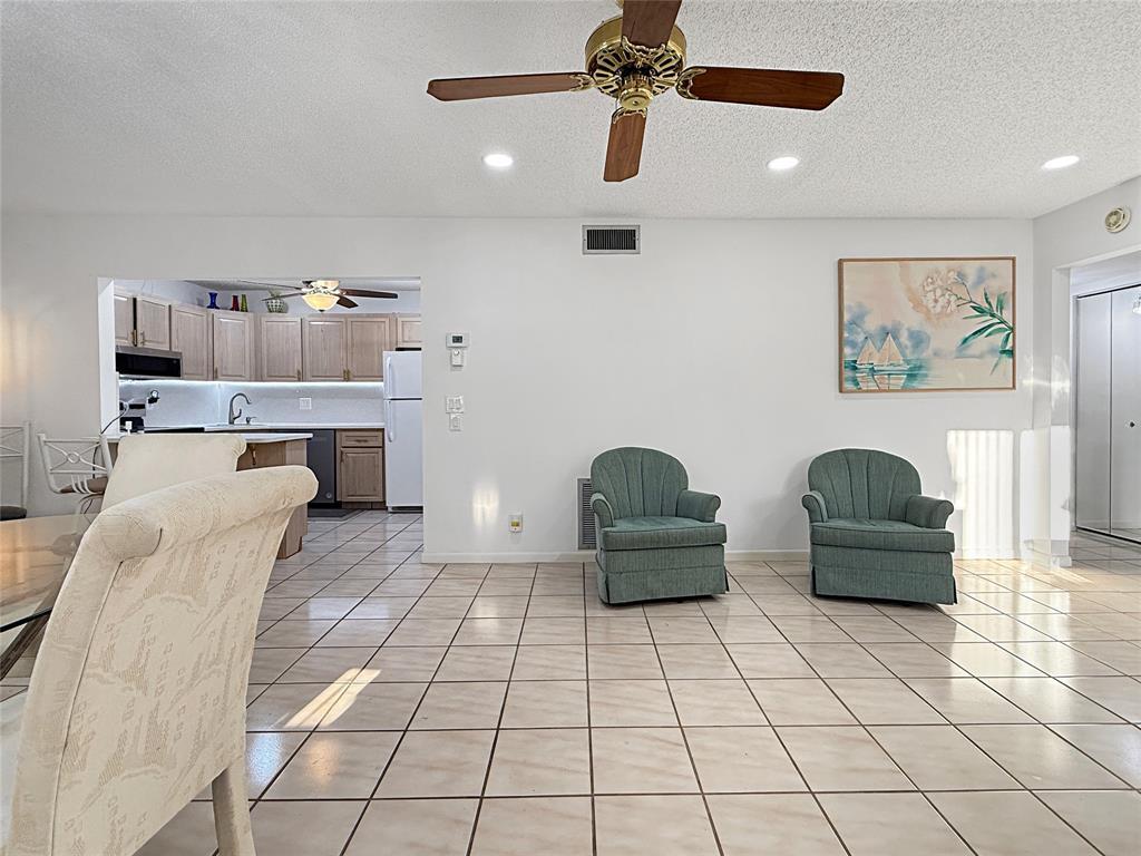 301 Knotty Pine Circle D2