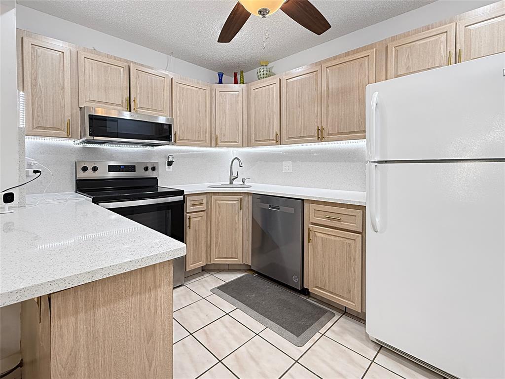 301 Knotty Pine Circle D2