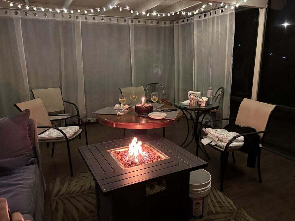 5882 Winfield Boulevard