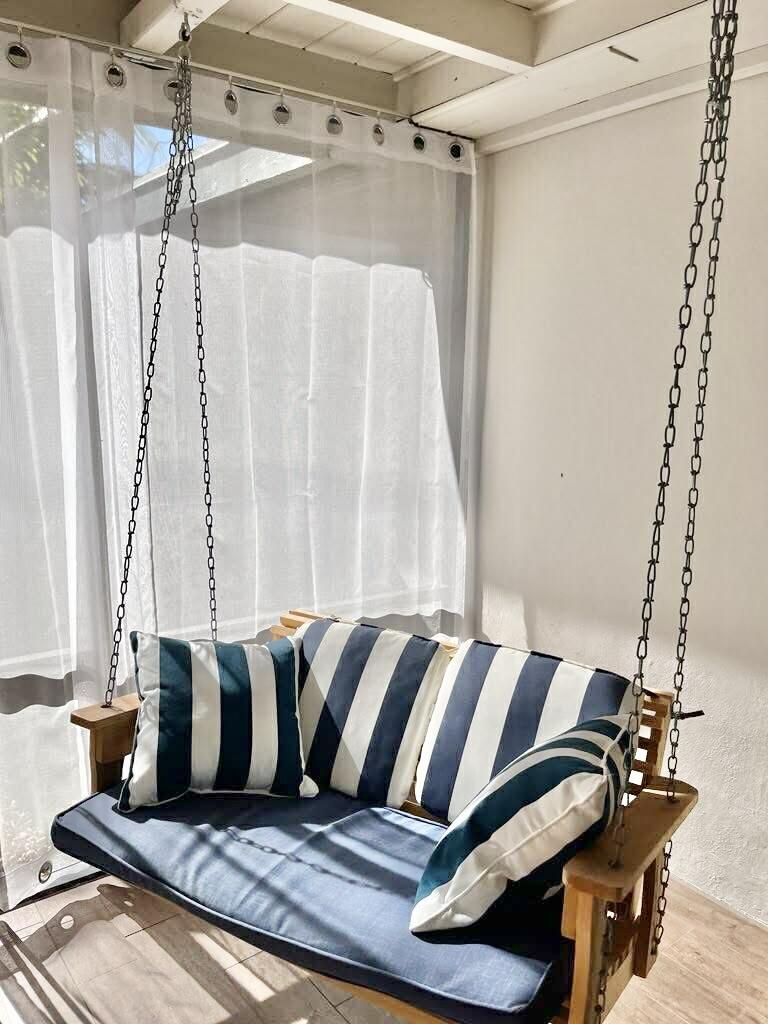 5882 Winfield Boulevard