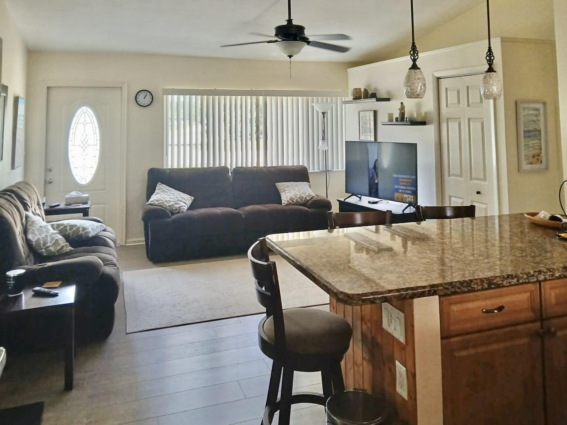 5882 Winfield Boulevard