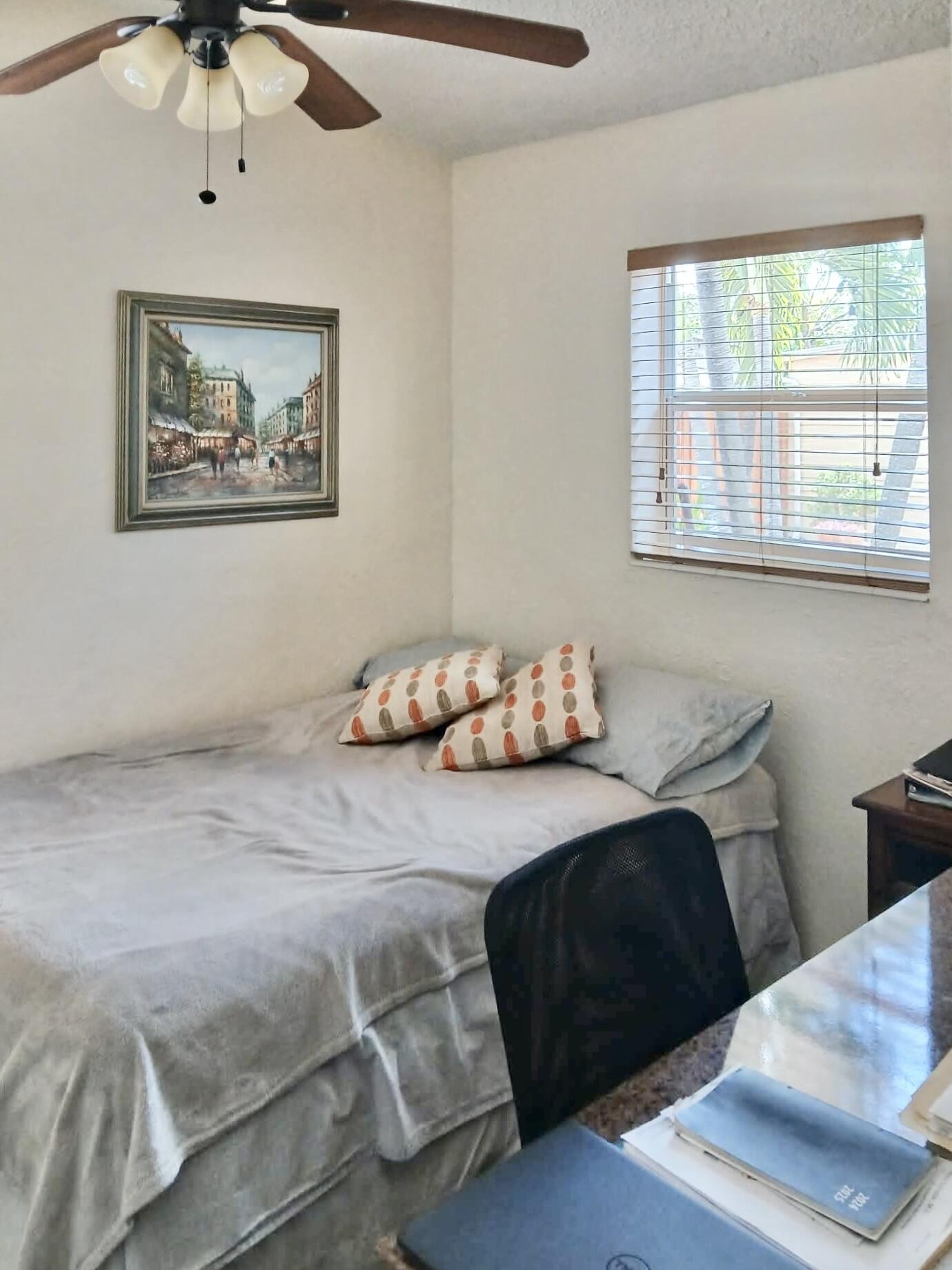 5882 Winfield Boulevard