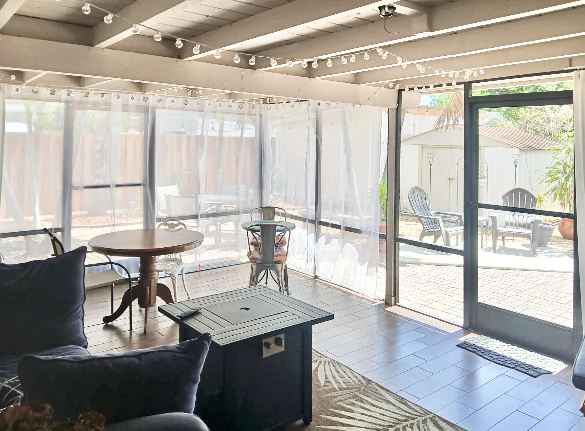 5882 Winfield Boulevard