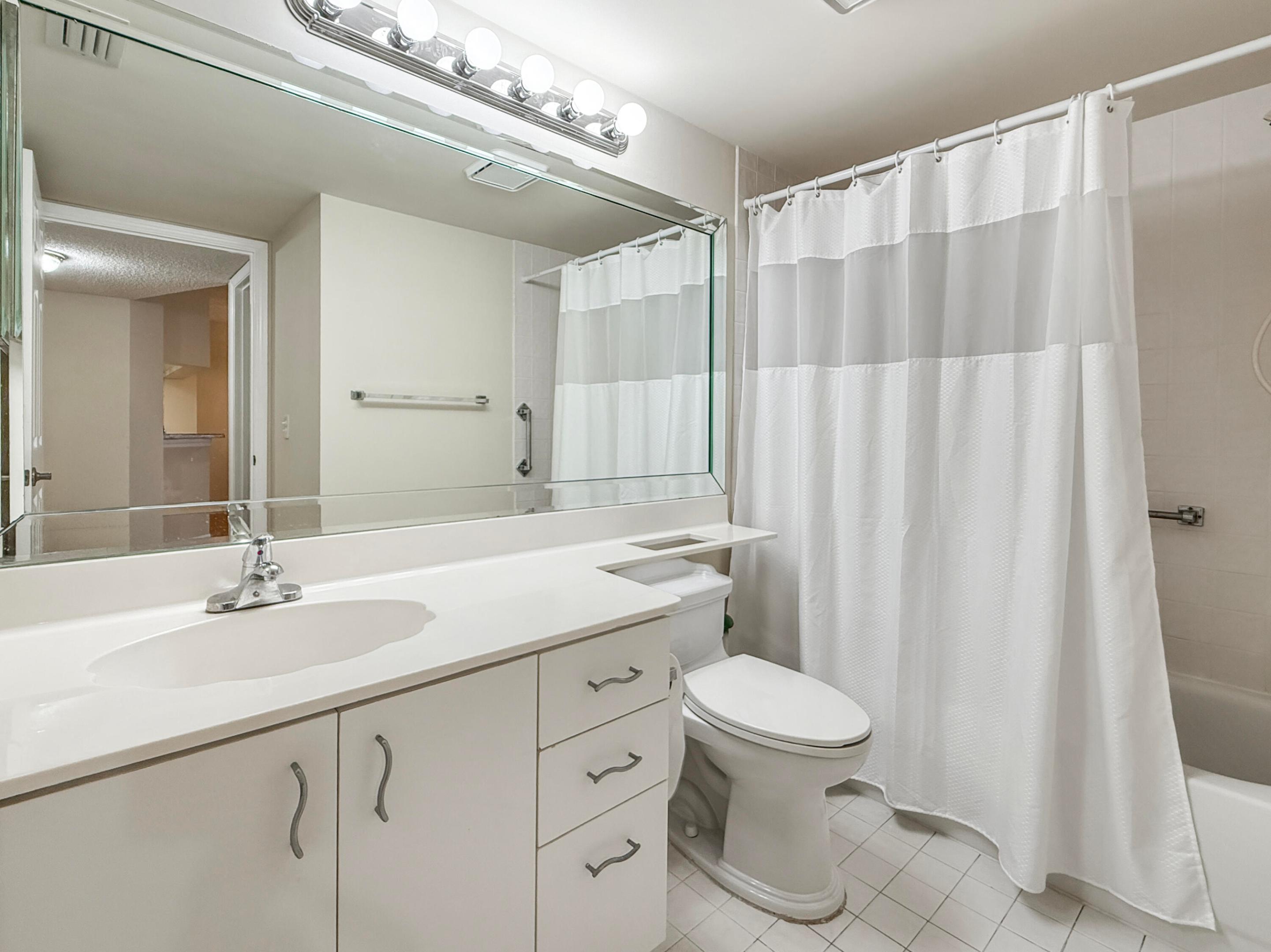 10111 NW 24TH Place 106