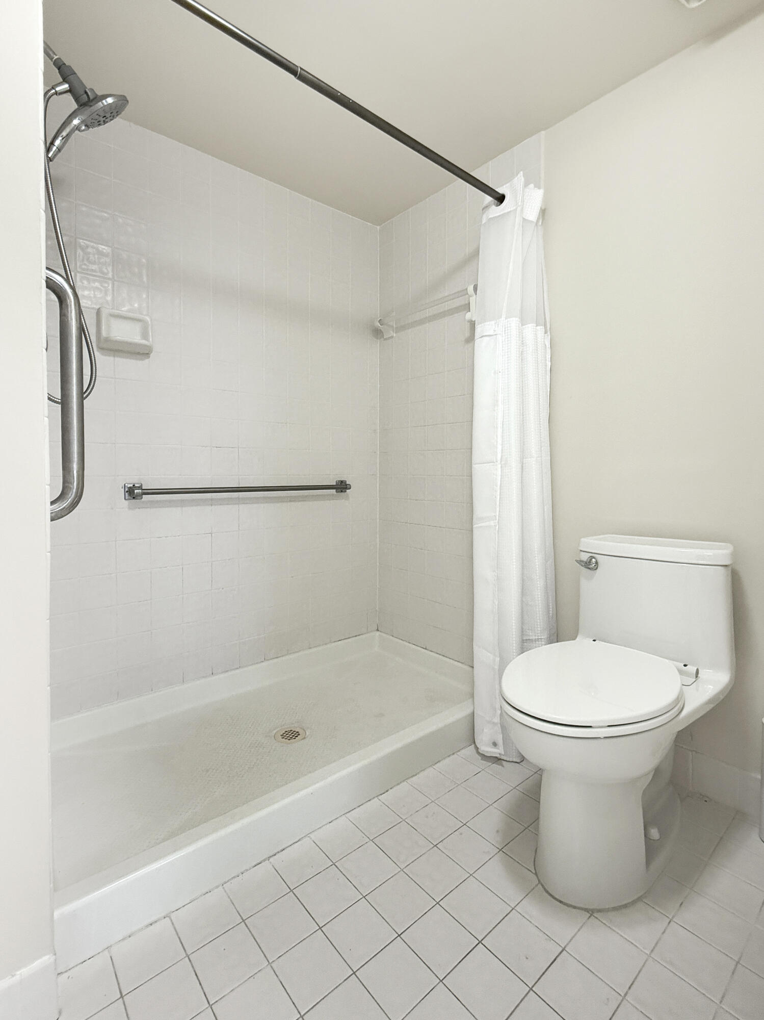 10111 NW 24TH Place 106