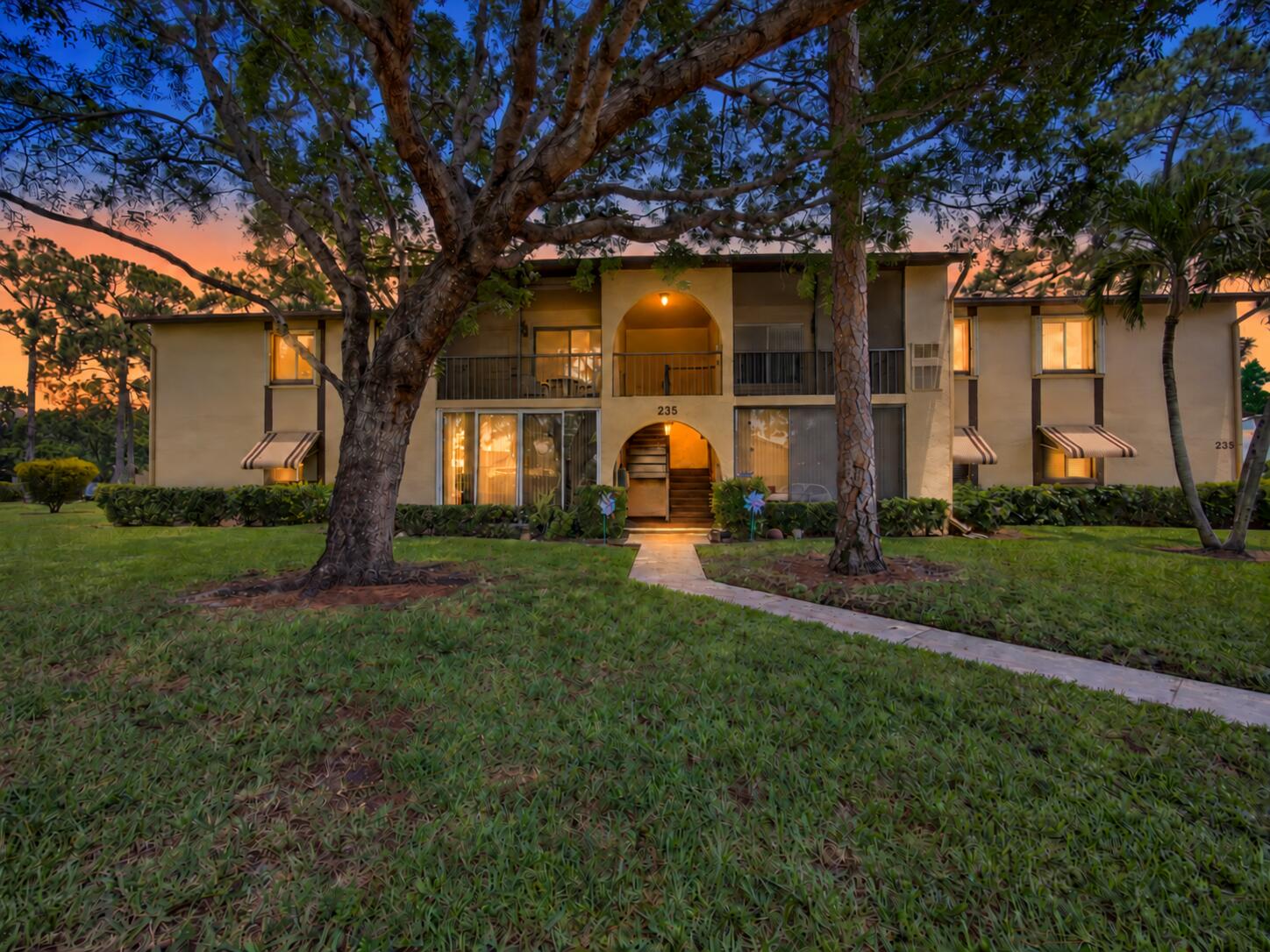 235 PINE HOV Circle A-2