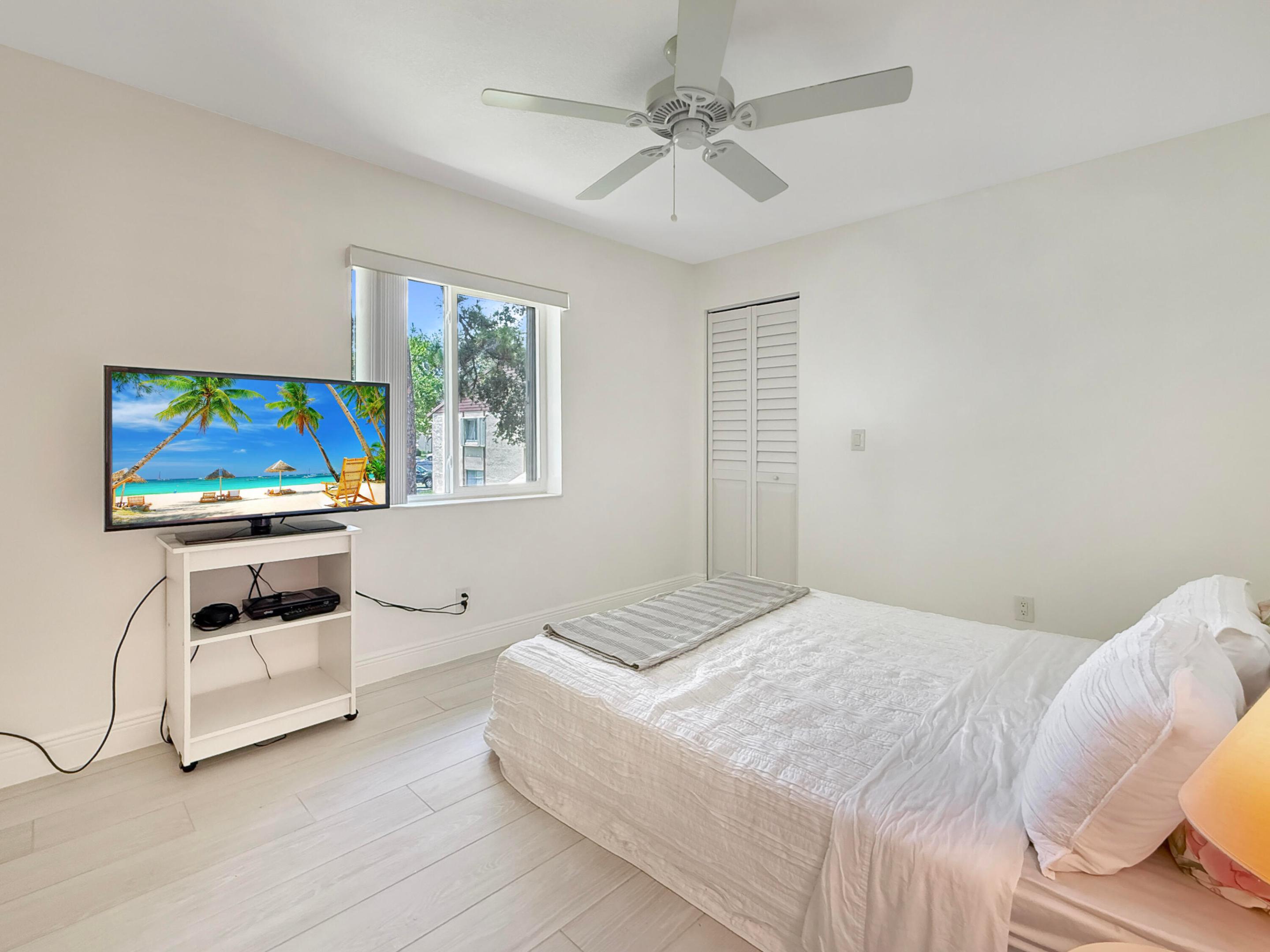 235 PINE HOV Circle A-2