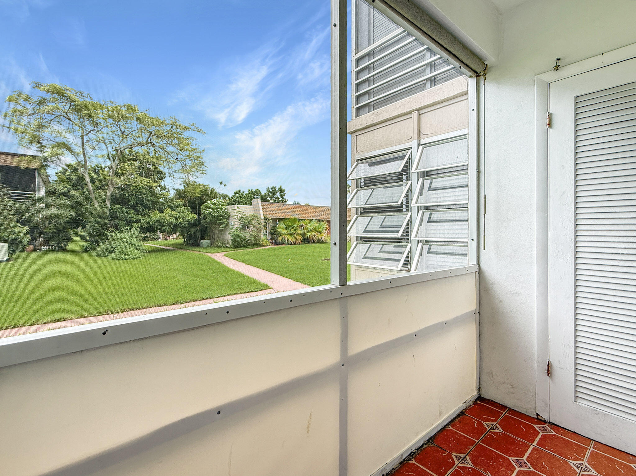 200 BONNIE Boulevard 117