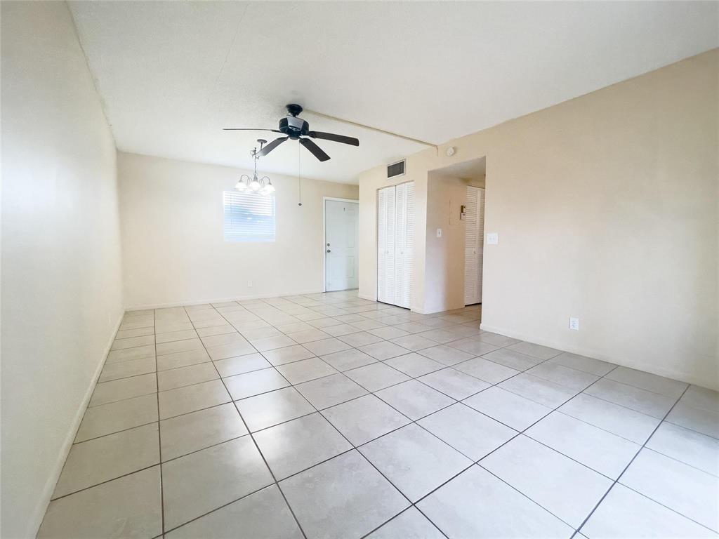200 BONNIE Boulevard 117