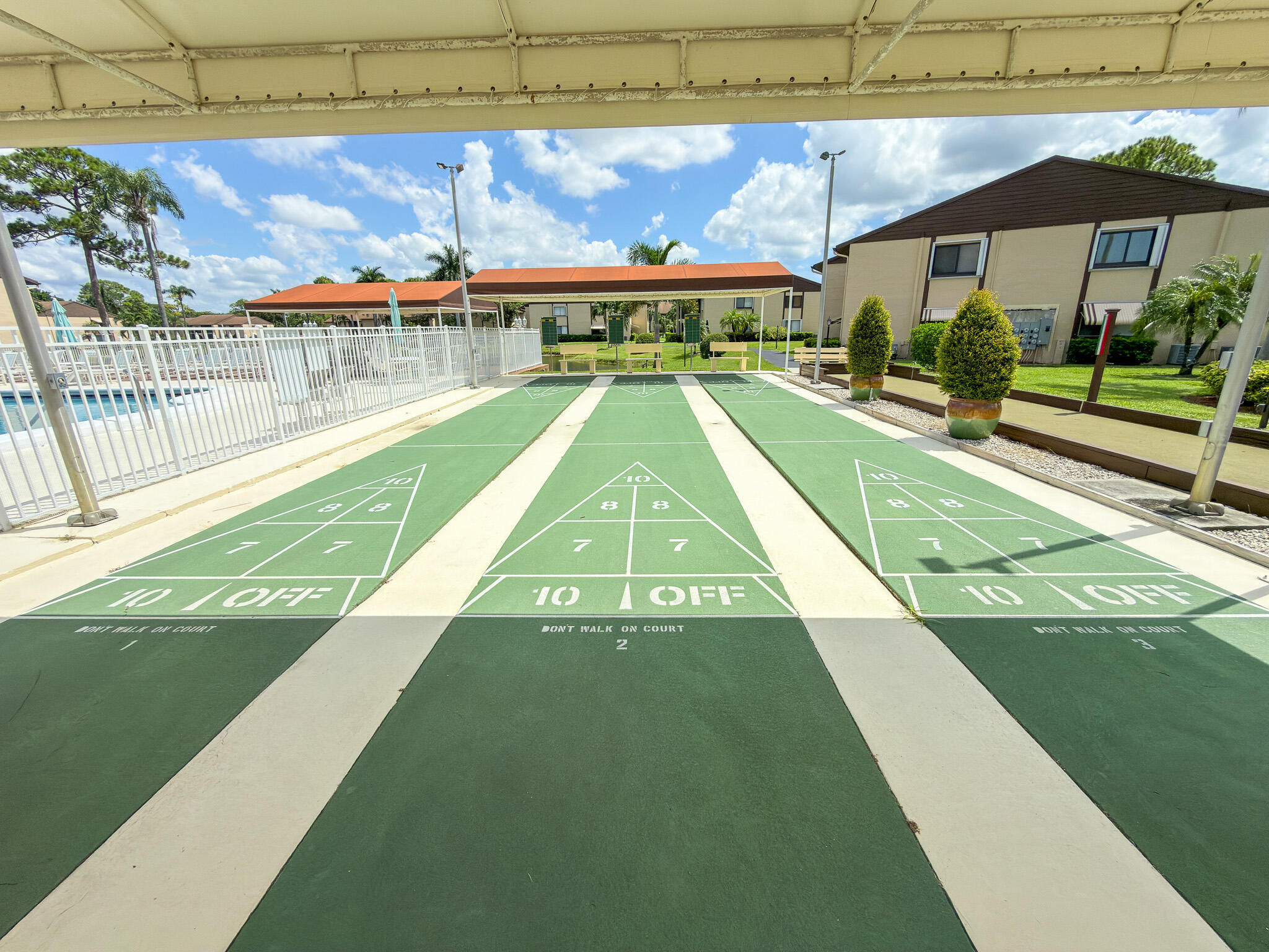 232 Pine High Occupancy Vehicle Circle C2