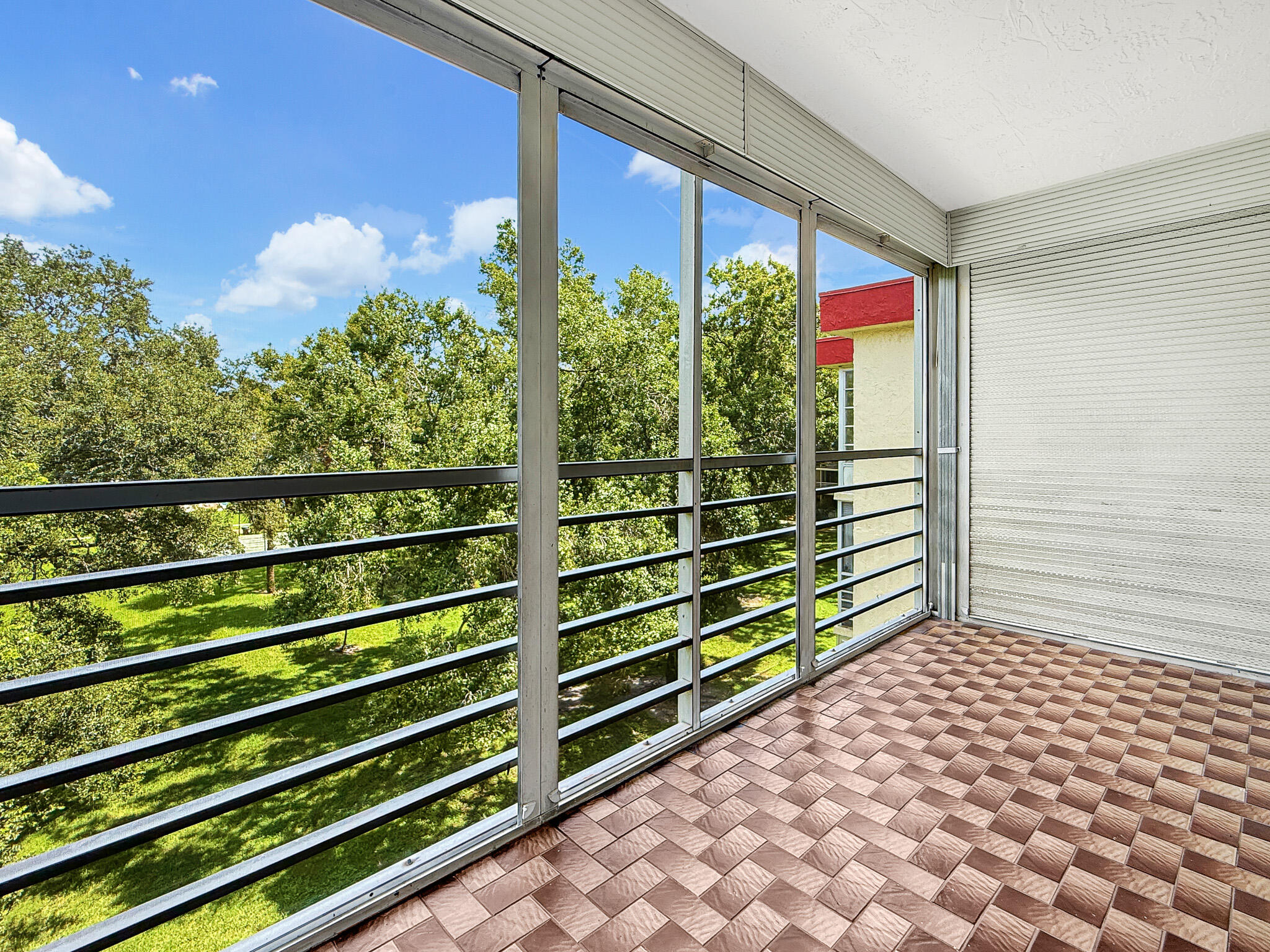 3070 NW 48TH Terrace 414