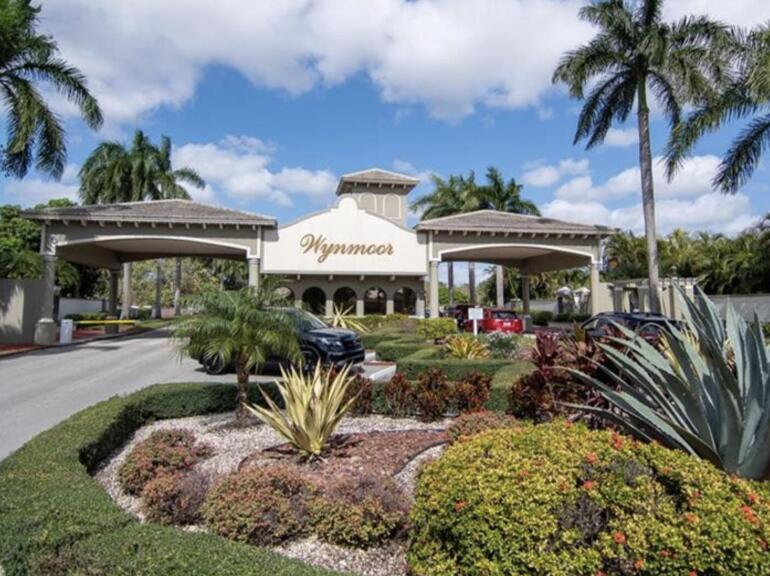 1202 Bahama Bend A1