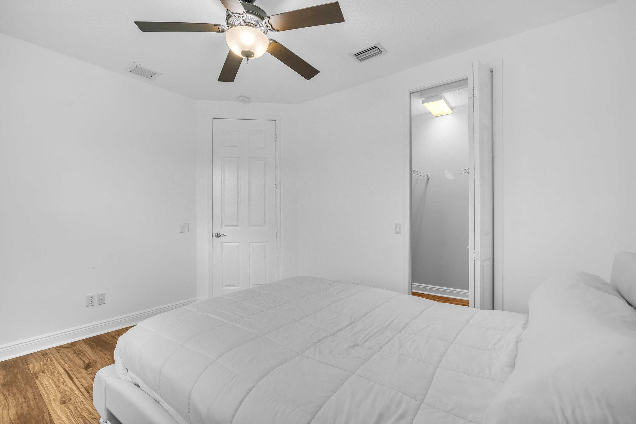 9664 Campi Dr
