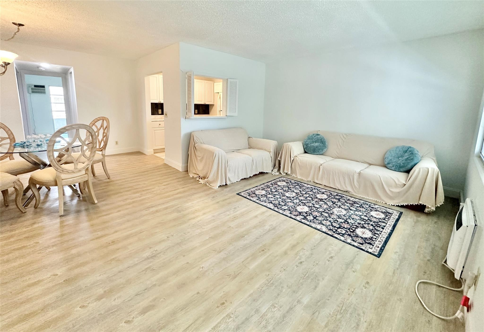 303 Oakridge Q 303