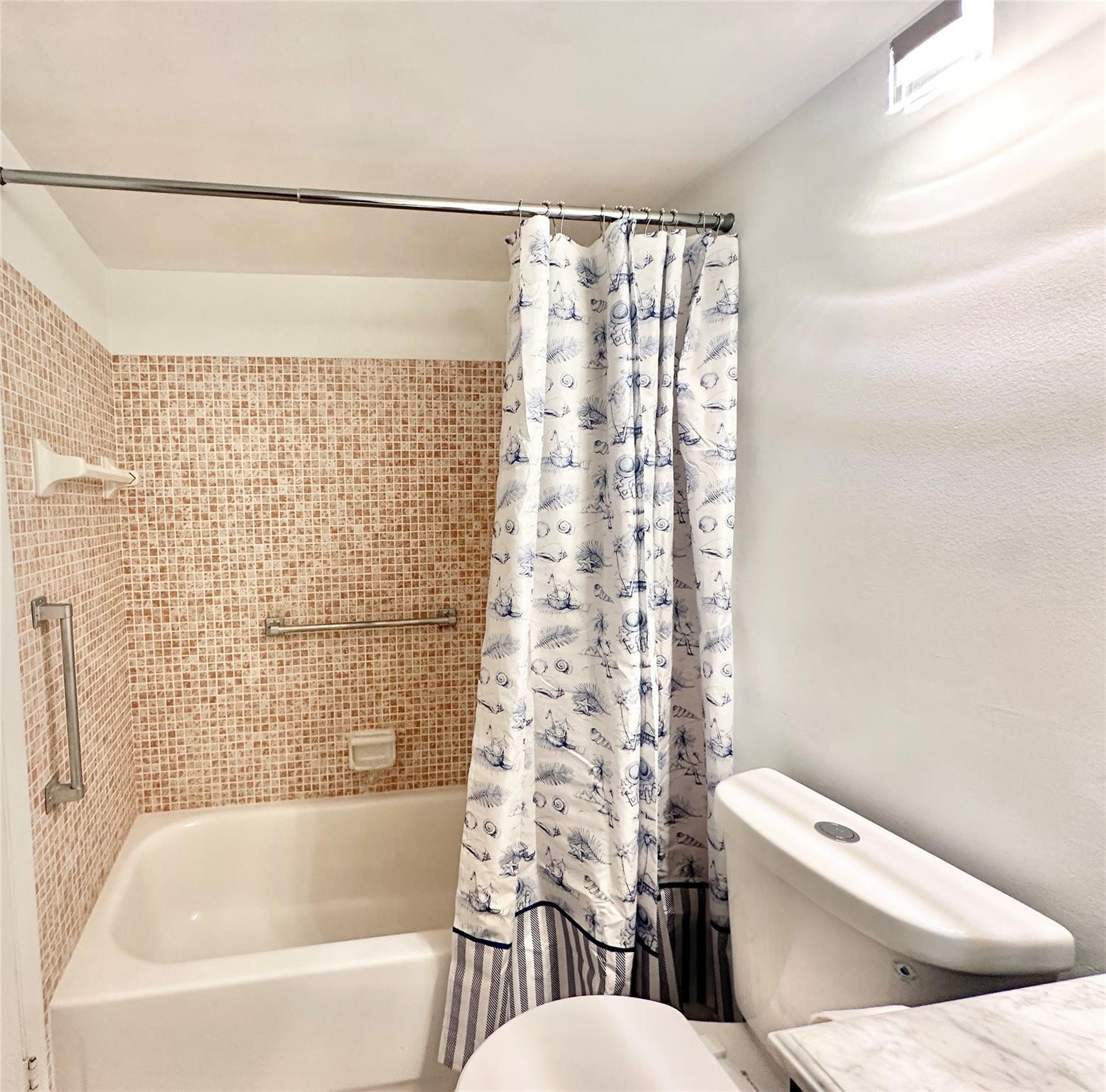 303 Oakridge Q 303