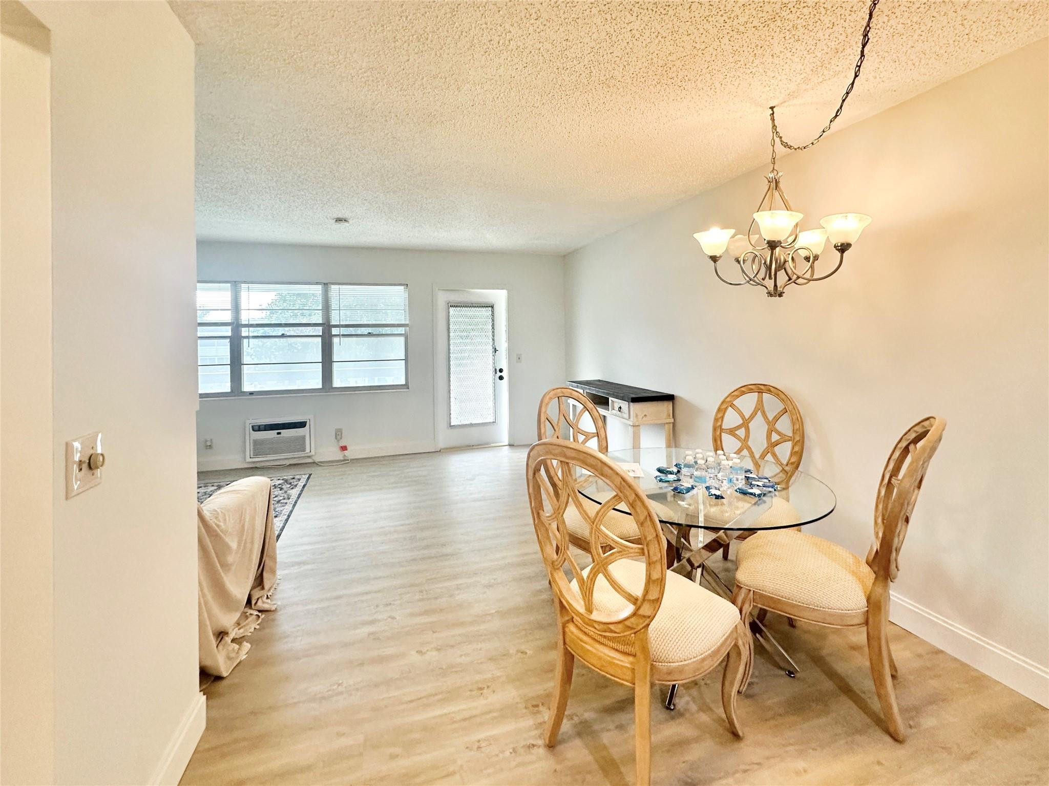 303 Oakridge Q 303
