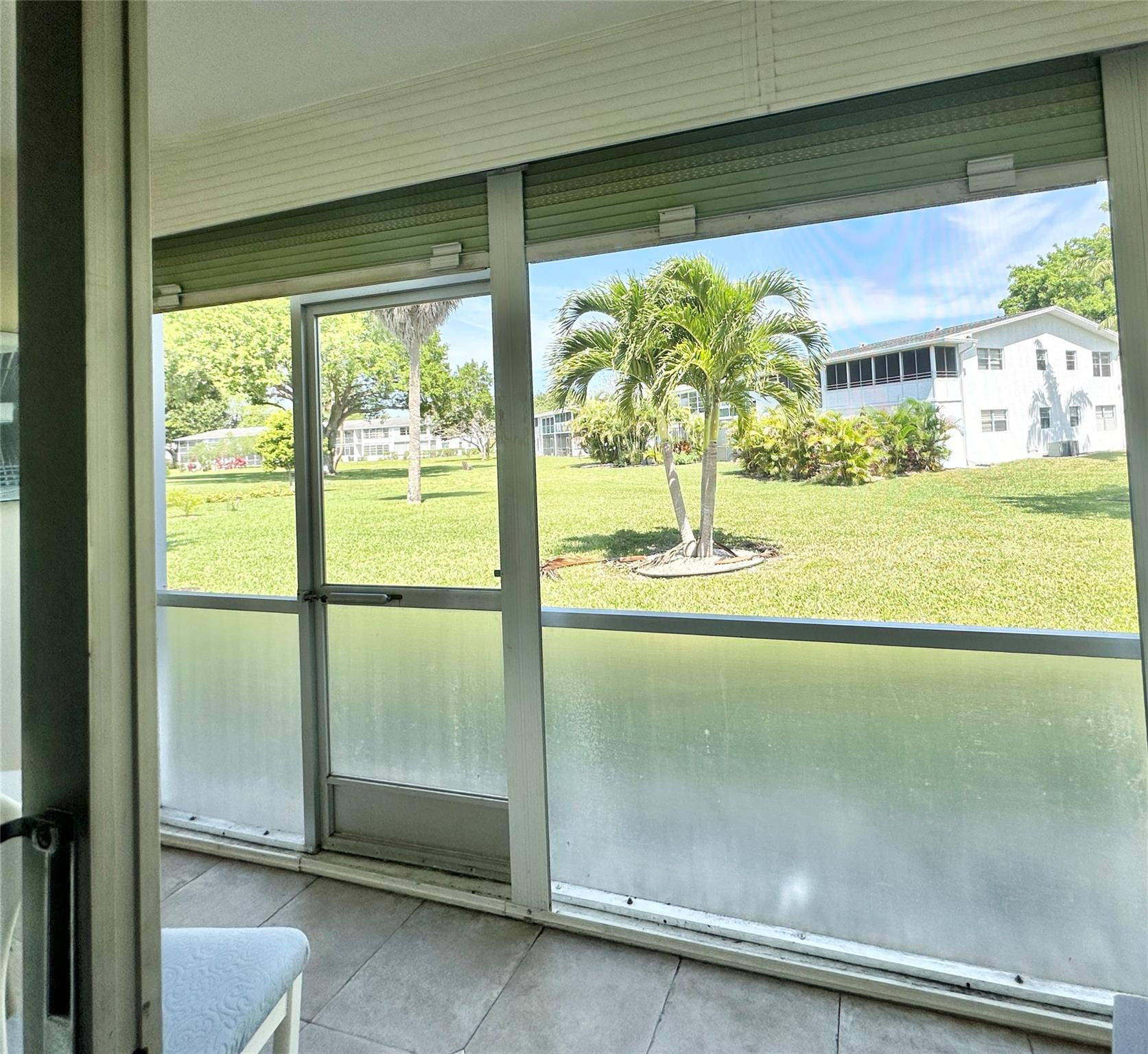 210 Newport M 210
