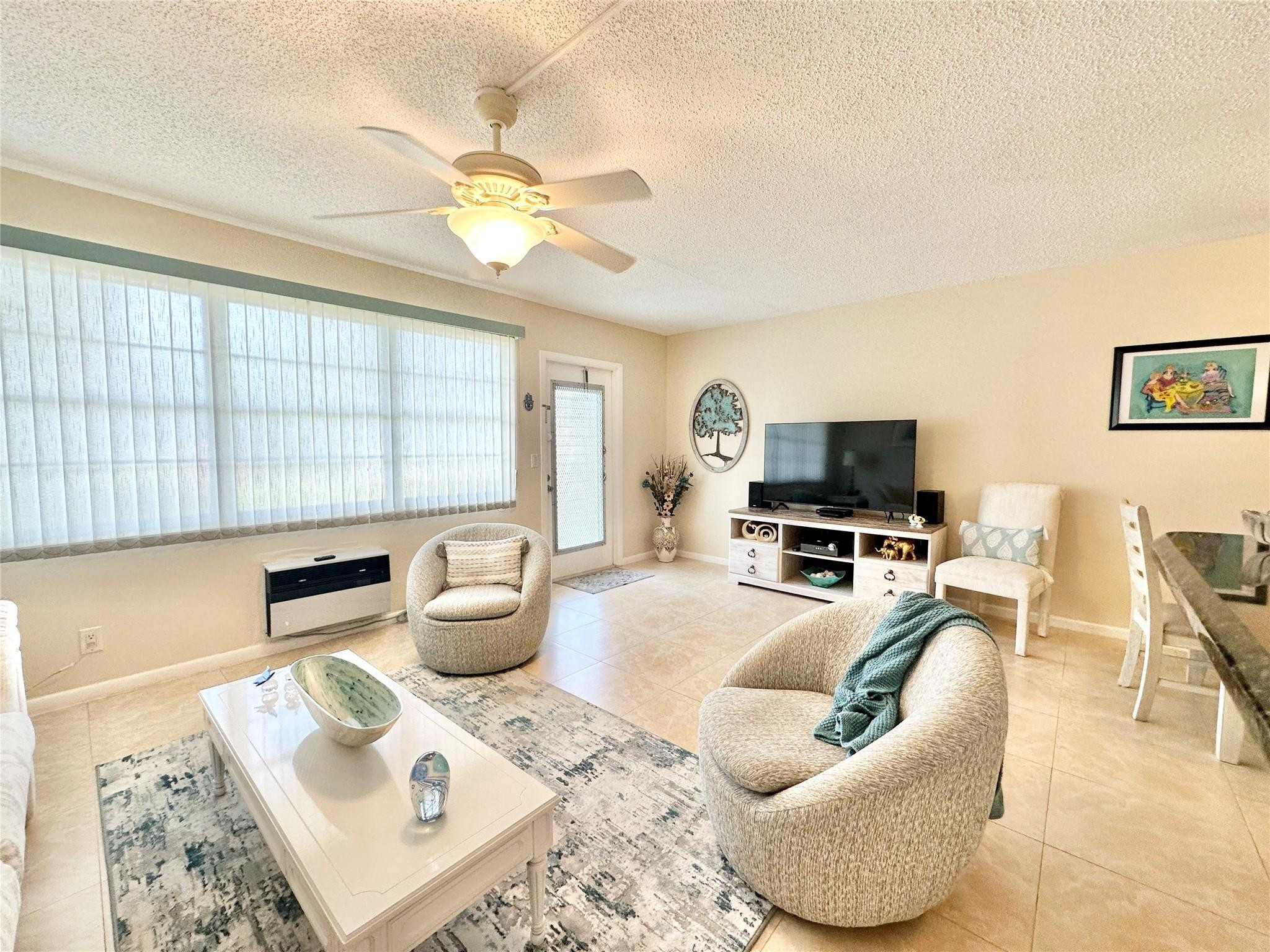 210 Newport M 210