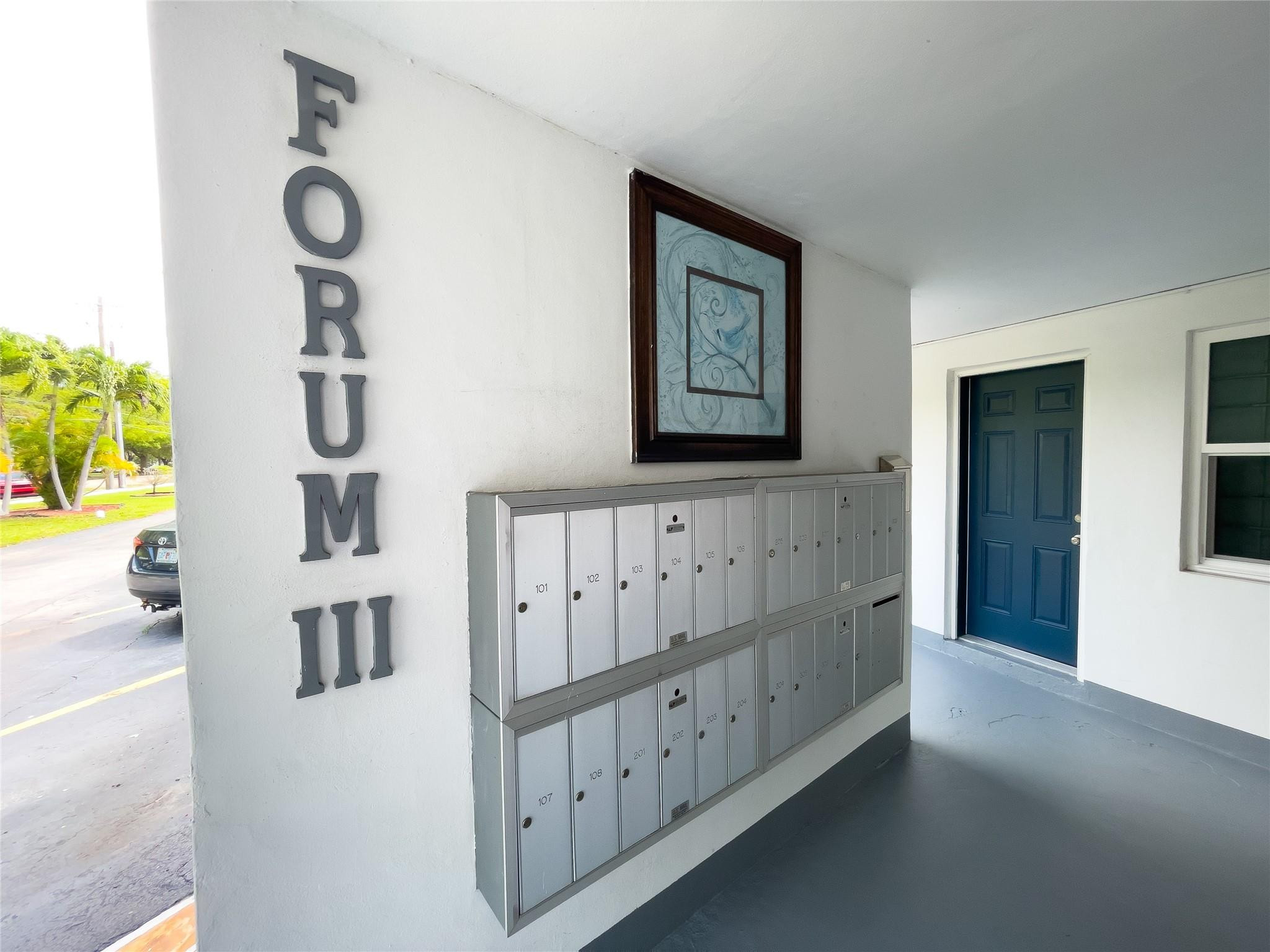 1350 NE 191st St B207