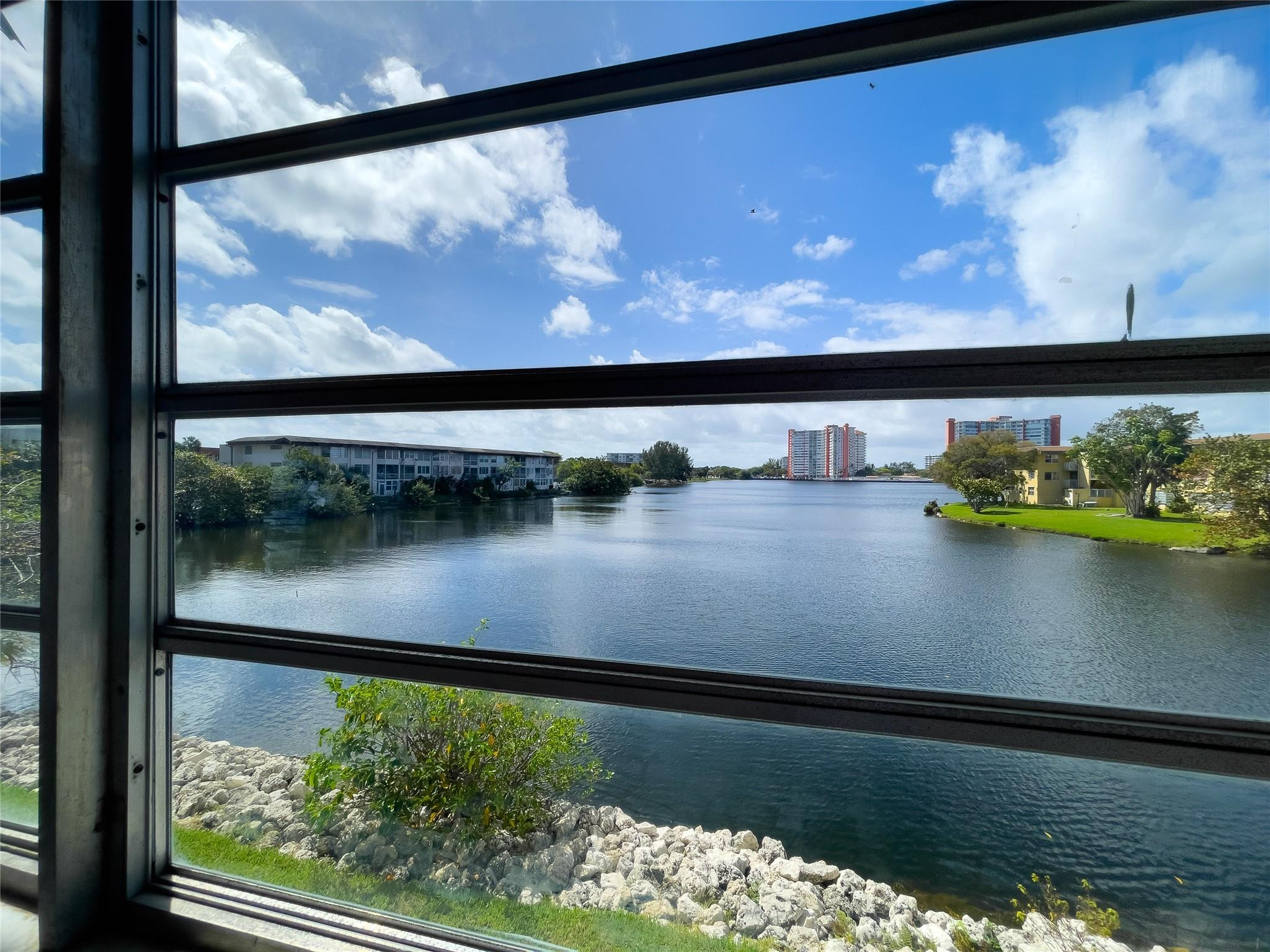 1350 NE 191st St B207