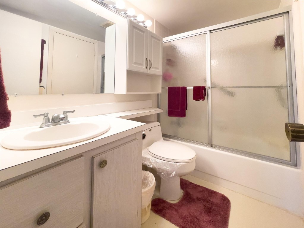 326 Pine Ridge Cir D2