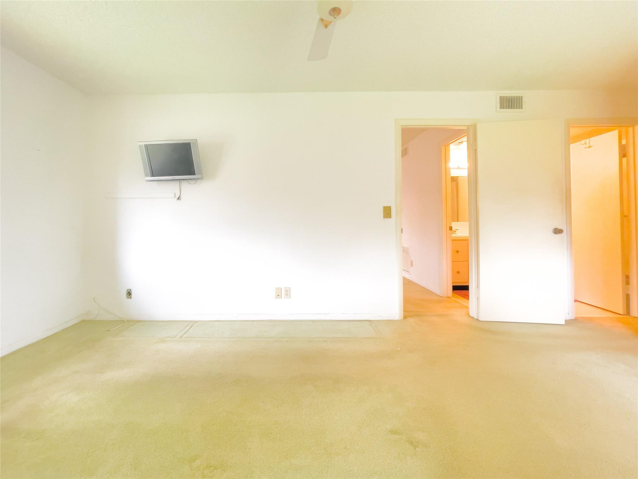 326 Pine Ridge Cir D2