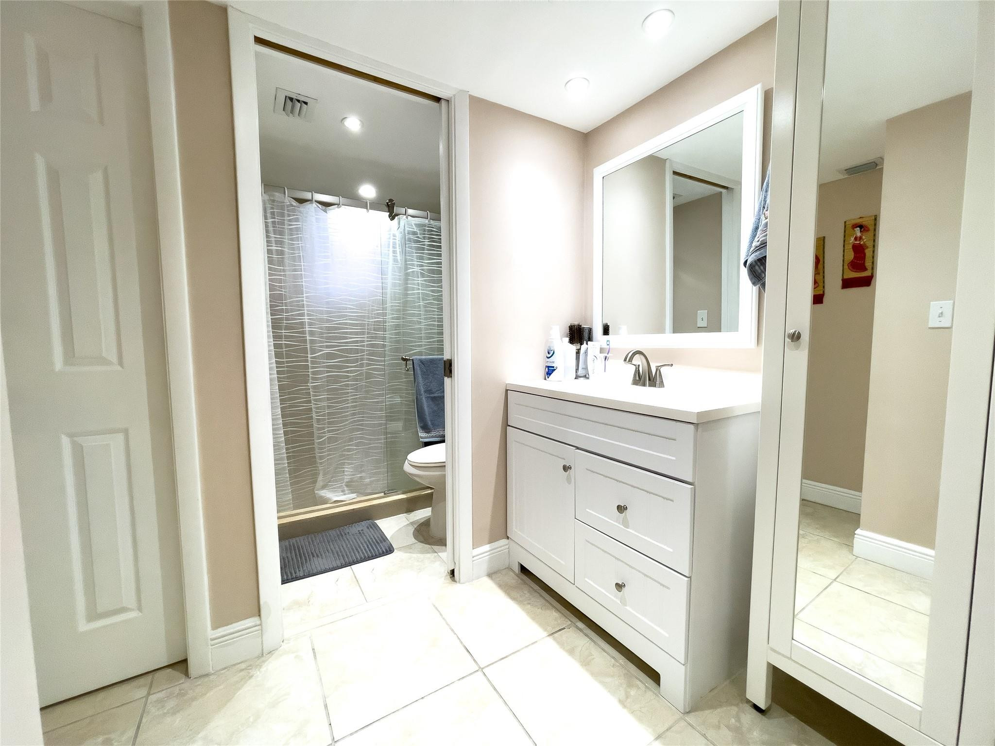 1000 Colony Point Cir 505