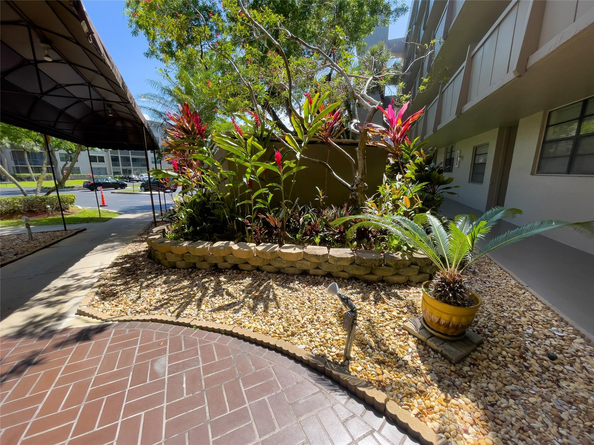 1000 Colony Point Cir 505