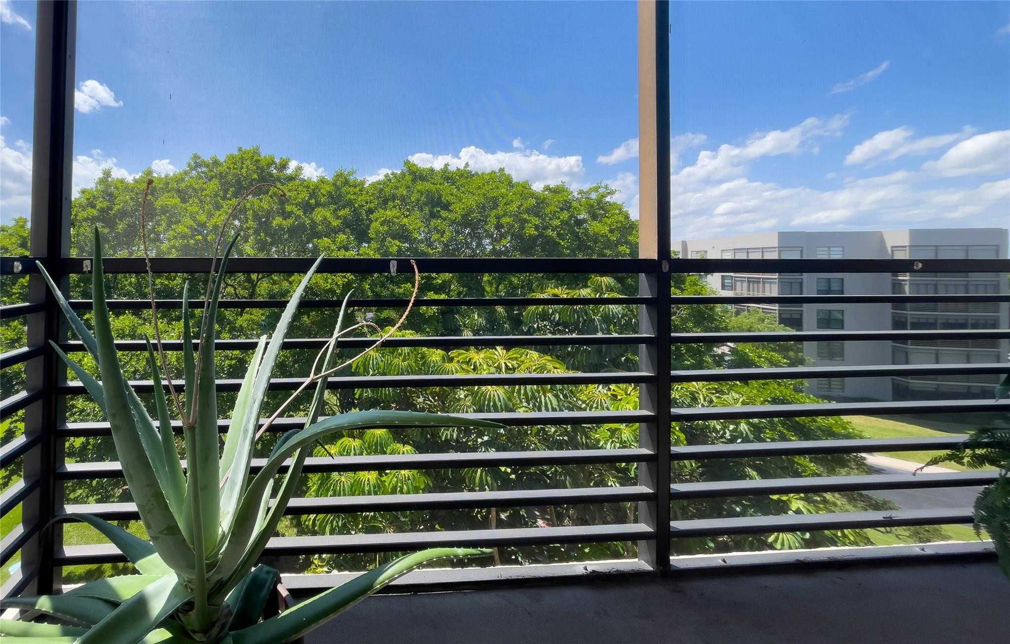 1000 Colony Point Cir 505