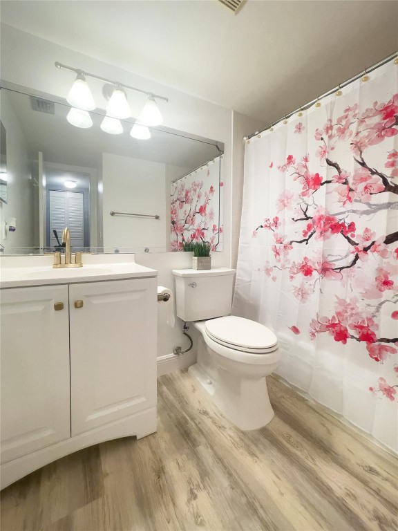 340 Knotty Pine Cir B2