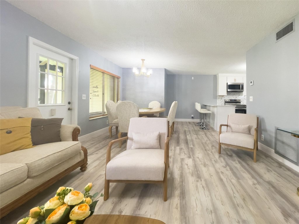 340 Knotty Pine Cir B2