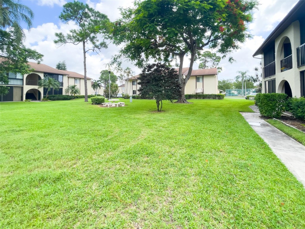 340 Knotty Pine Cir B2