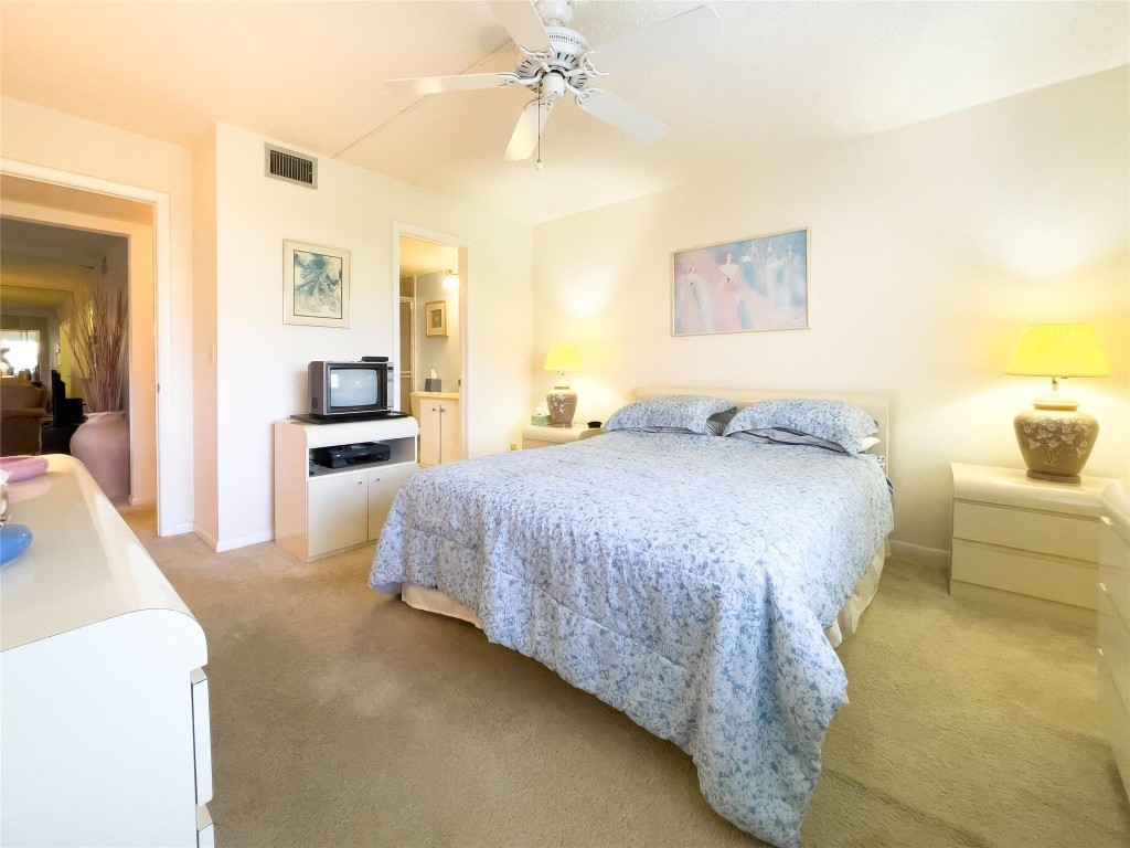 339 Knotty Pine Cir B1