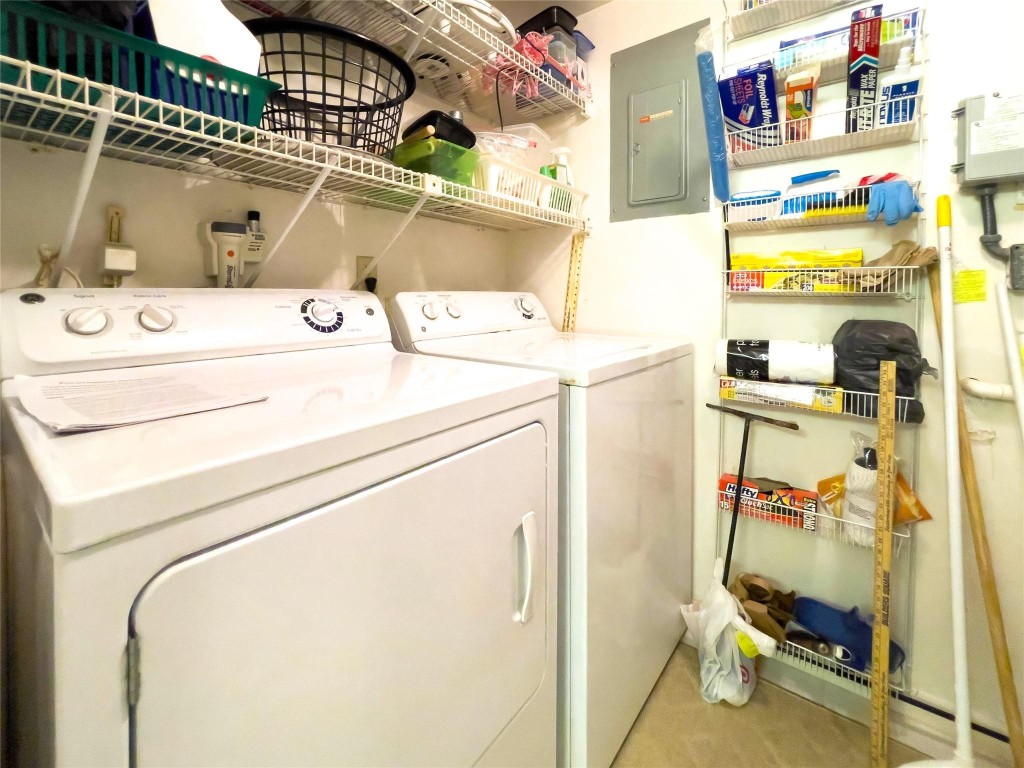 339 Knotty Pine Cir B1