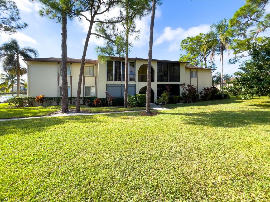 339 Knotty Pine Cir B1