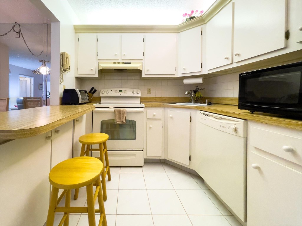 339 Knotty Pine Cir B1