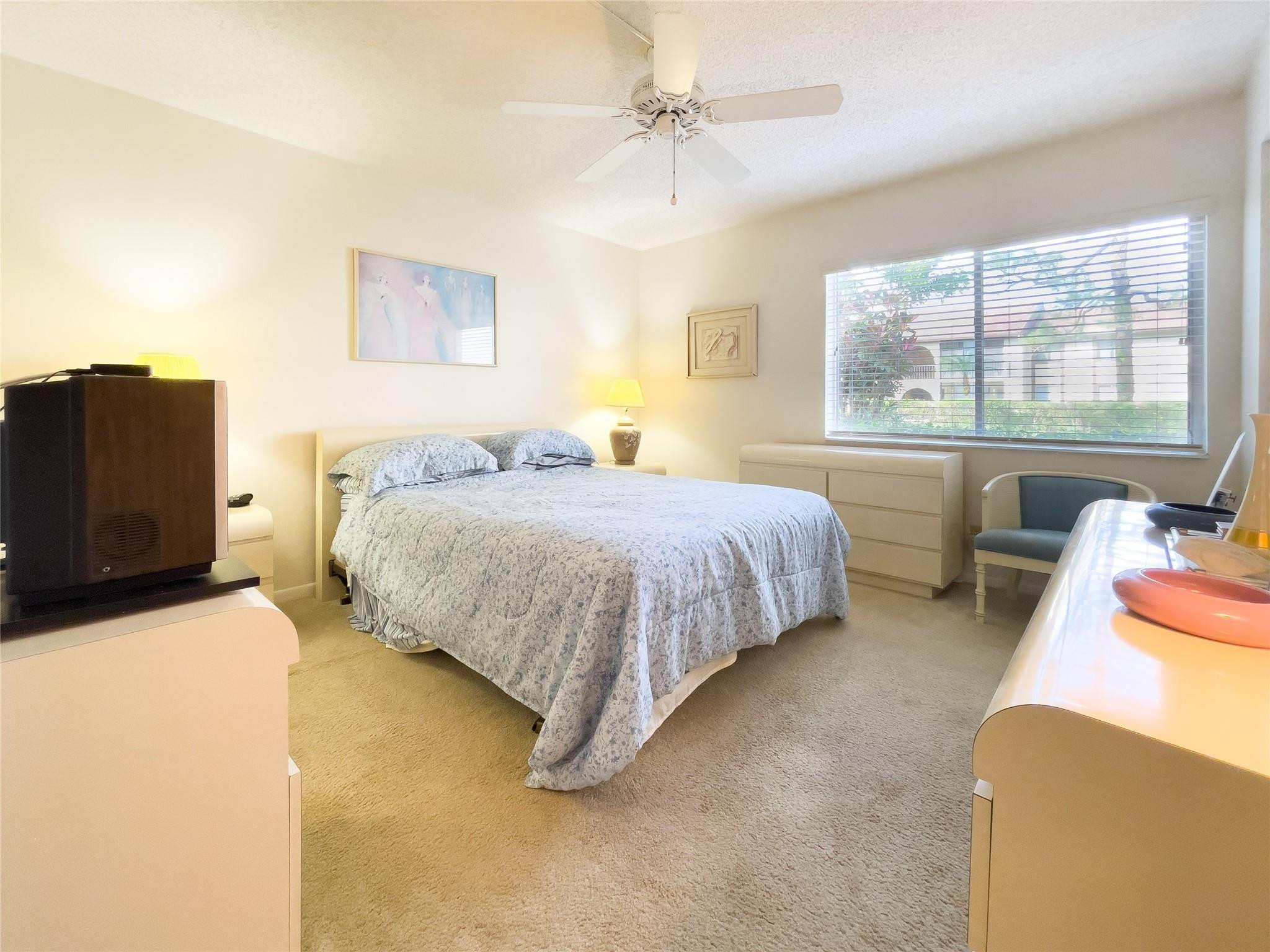 339 Knotty Pine Cir B1