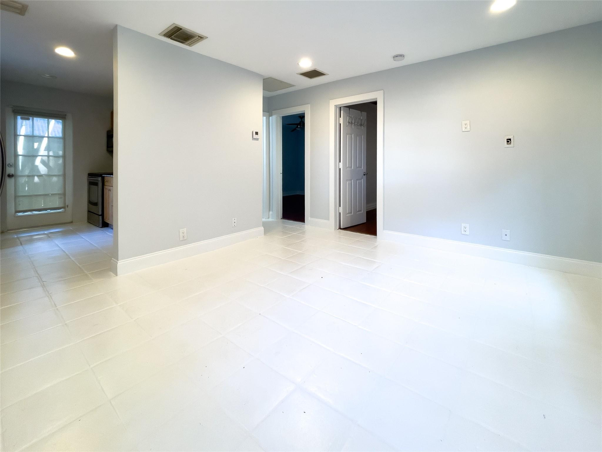 1405 NE 17th St