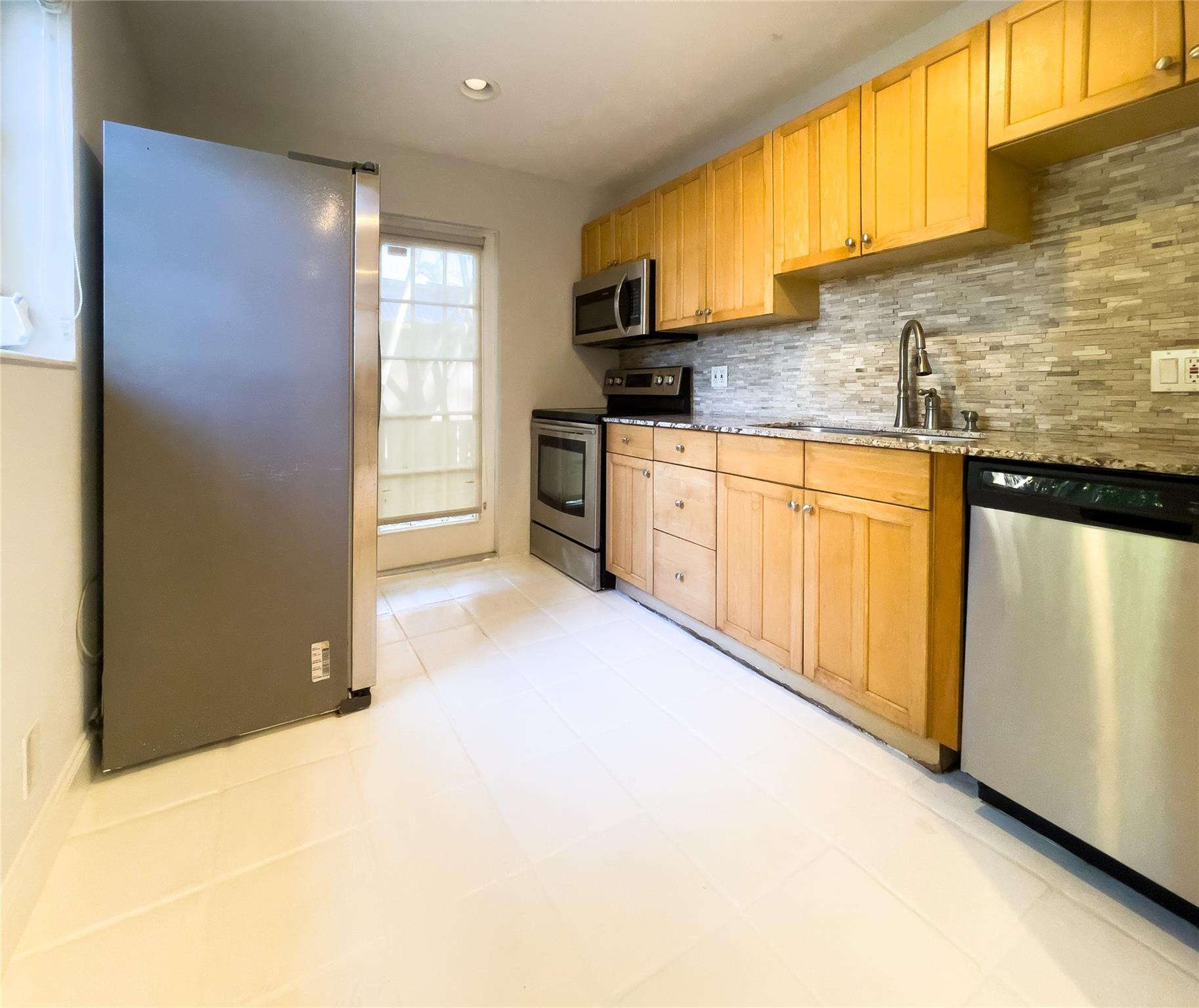1405 NE 17th St