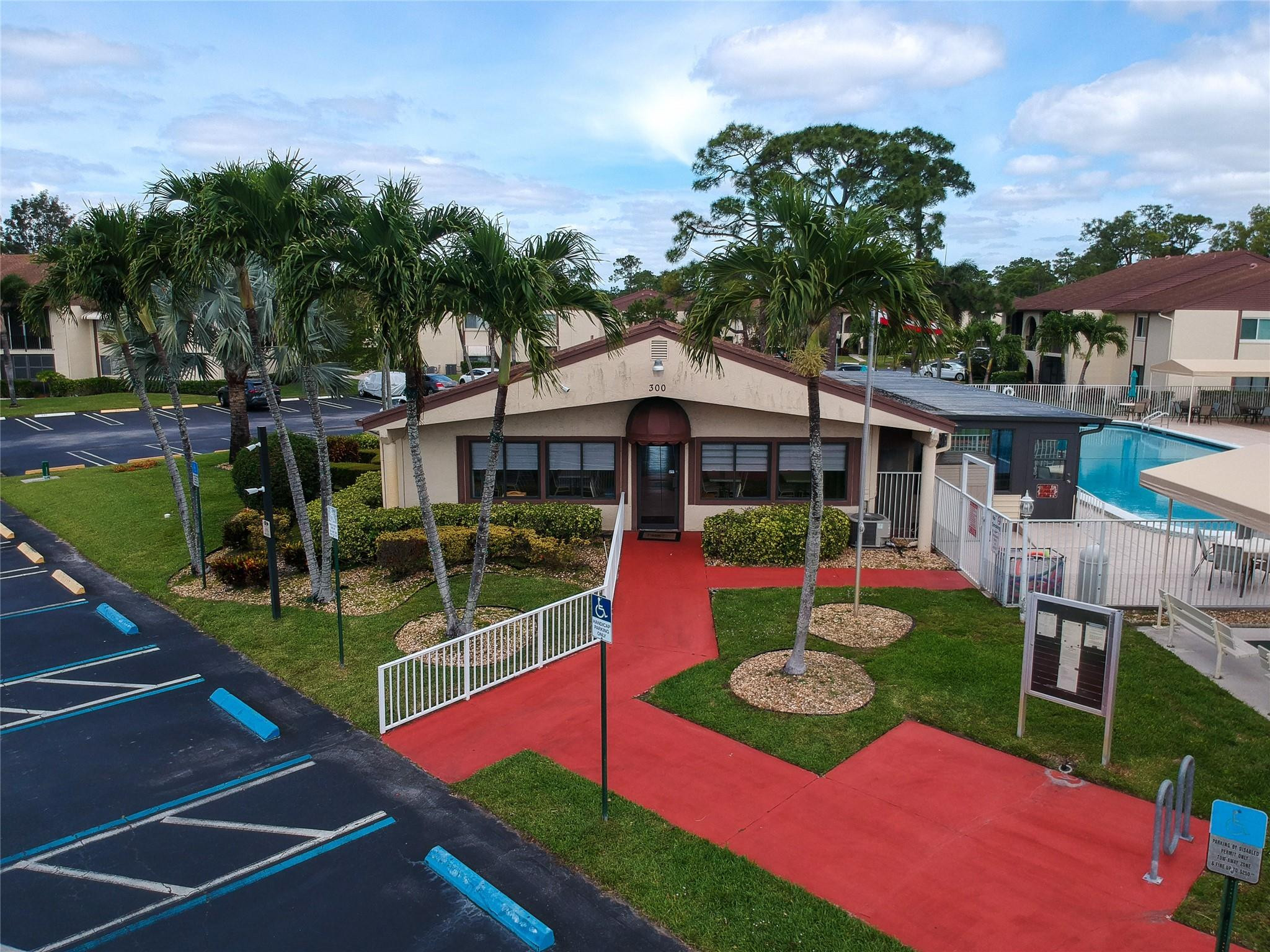 330 Knotty Pine Cir A1