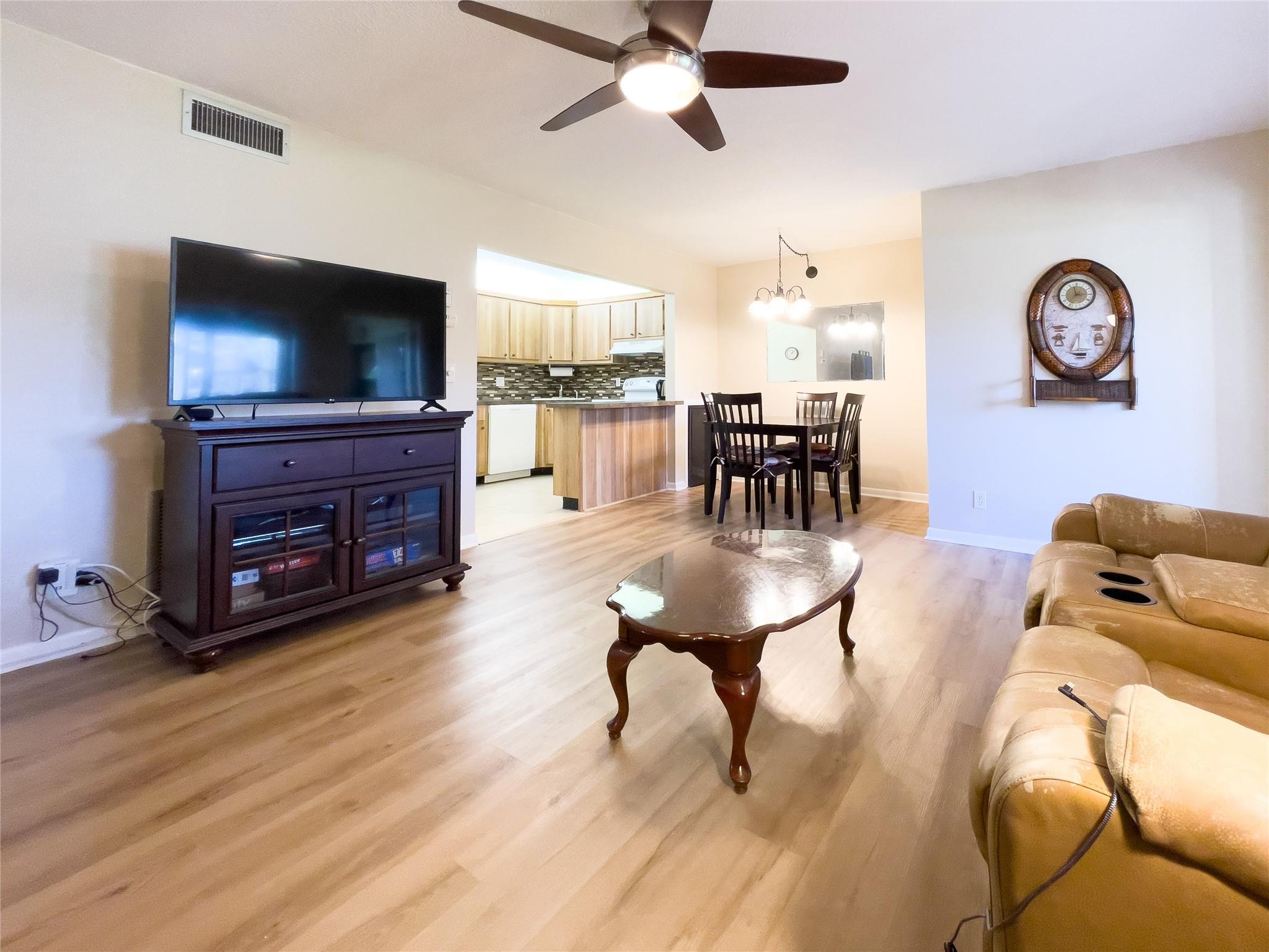 330 Knotty Pine Cir A1