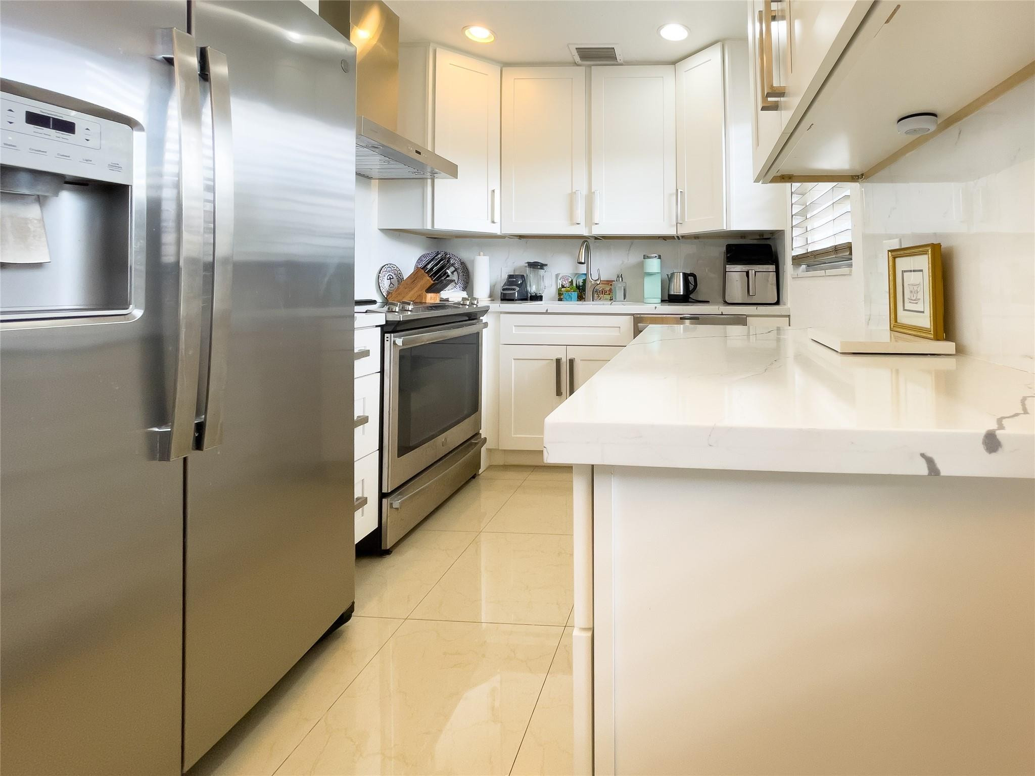 301 Oakridge Q 301