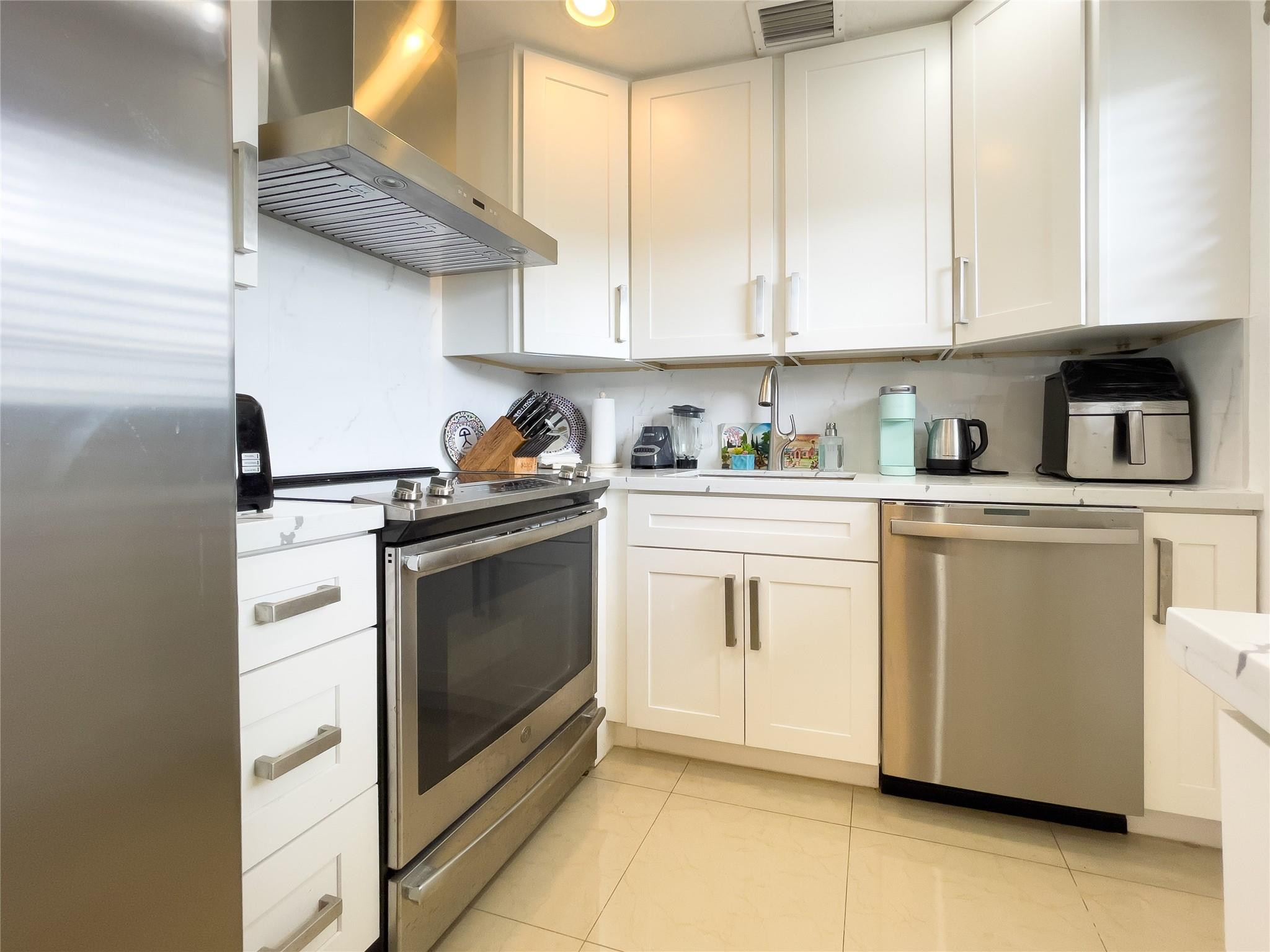 301 Oakridge Q 301