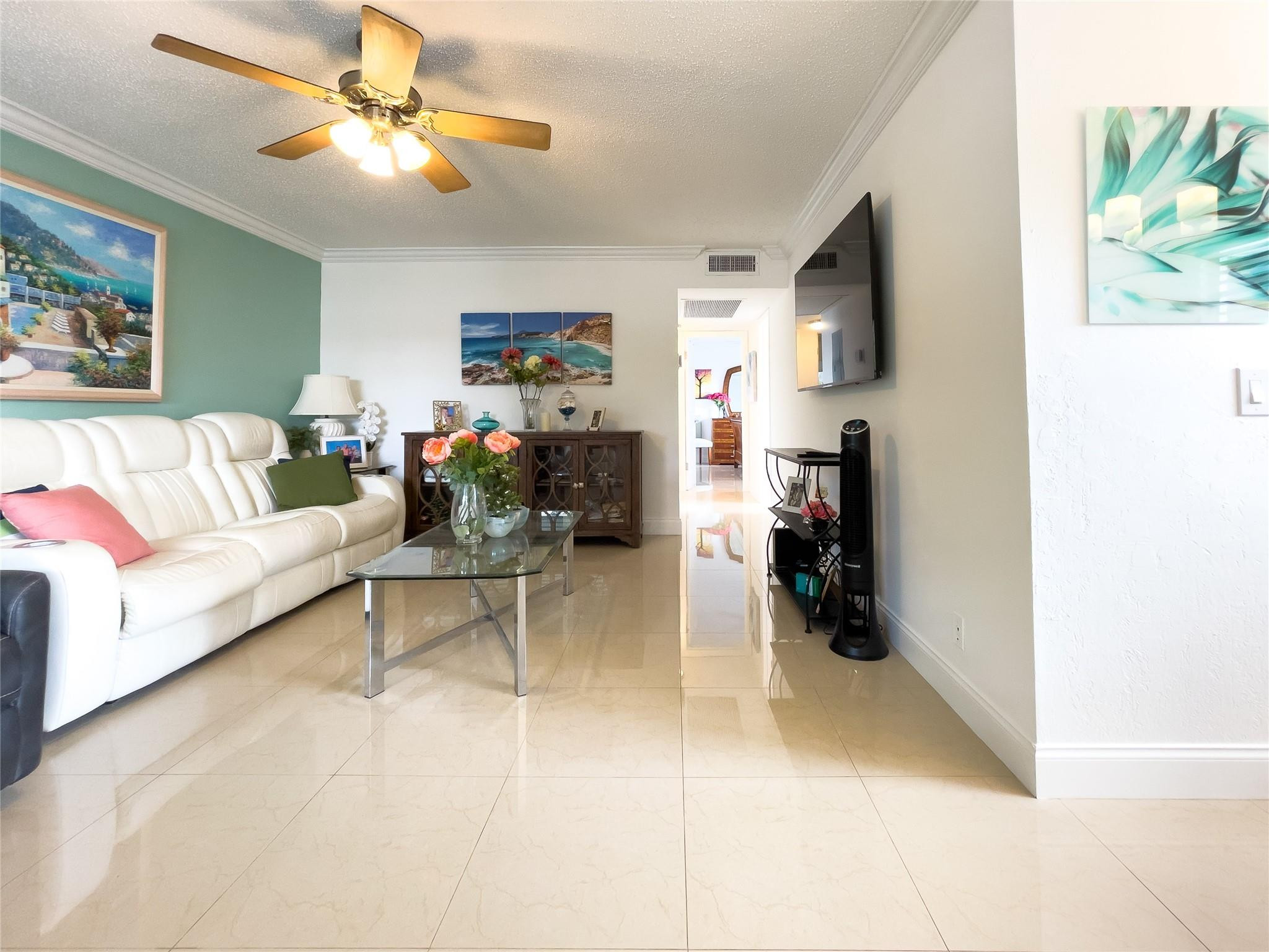 301 Oakridge Q 301